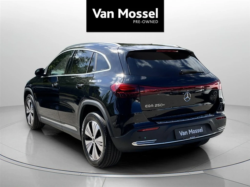 Mercedes-Benz-EQA-image-6