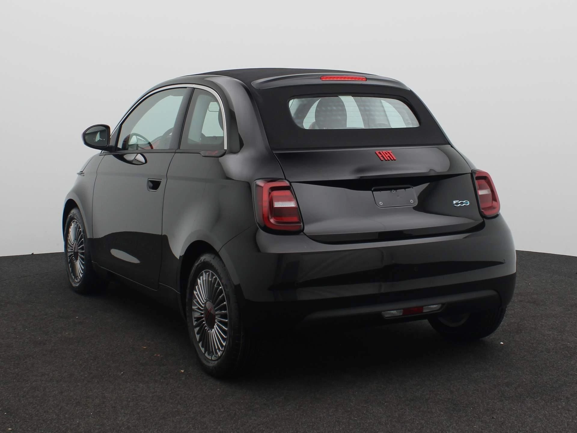 Fiat-500e-image-1