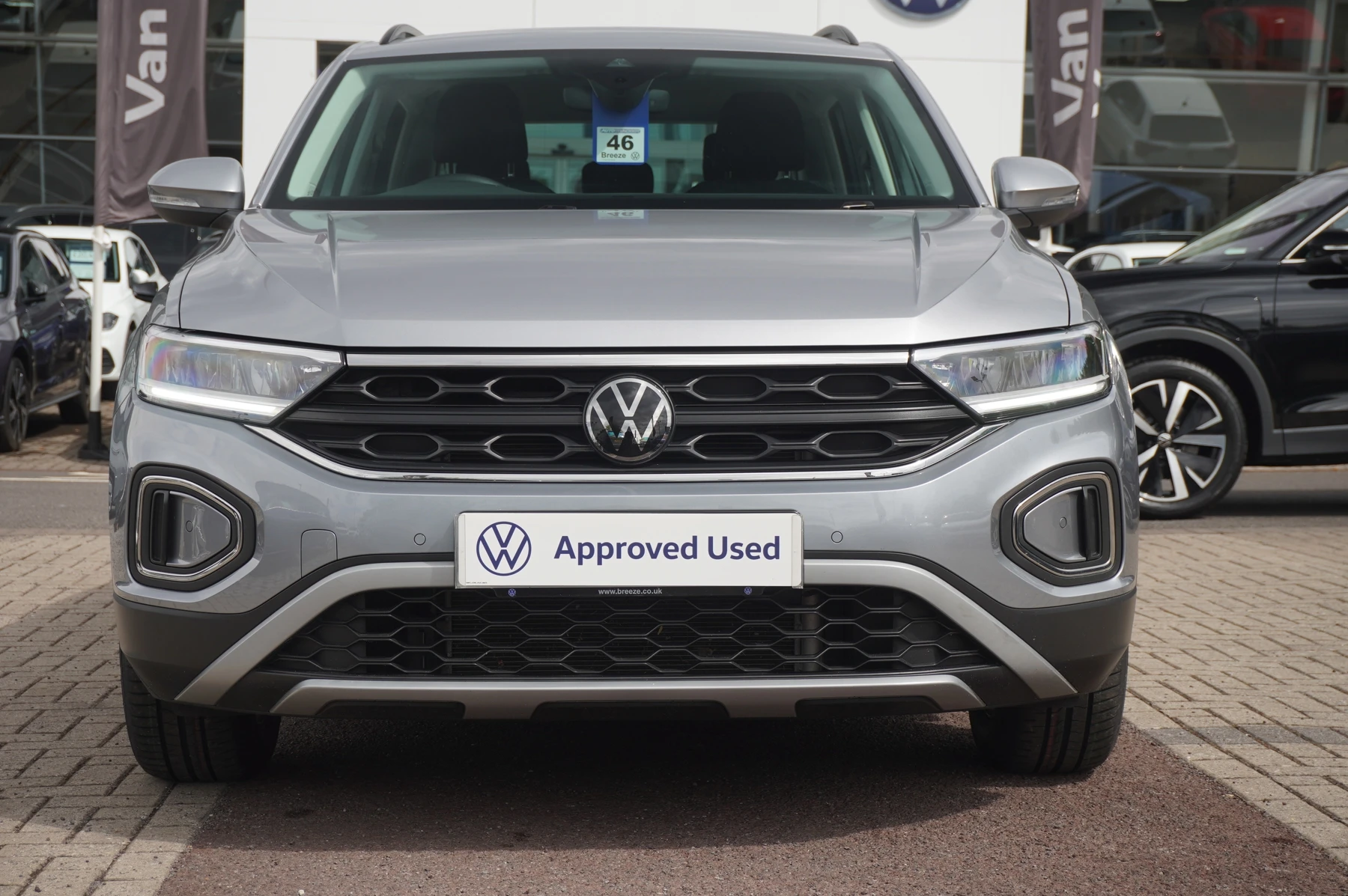 Volkswagen-T-Roc-image-6