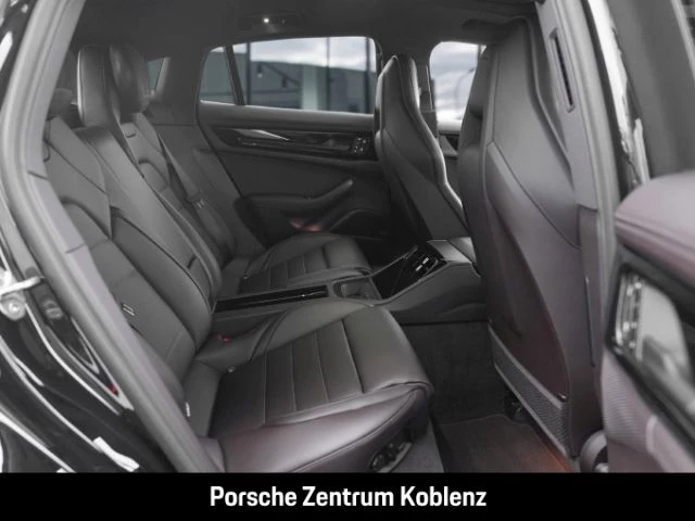 Porsche Panamera 4 E-Hybrid -