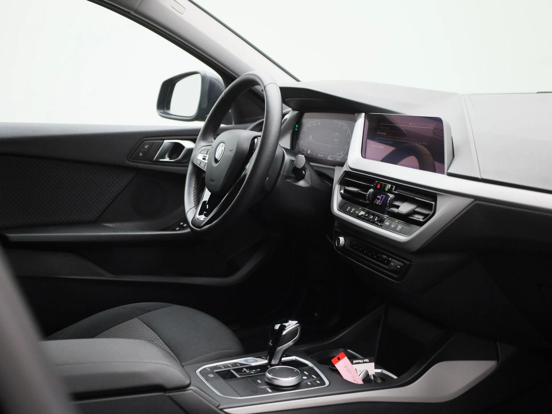 BMW-1 Reeks-image-31