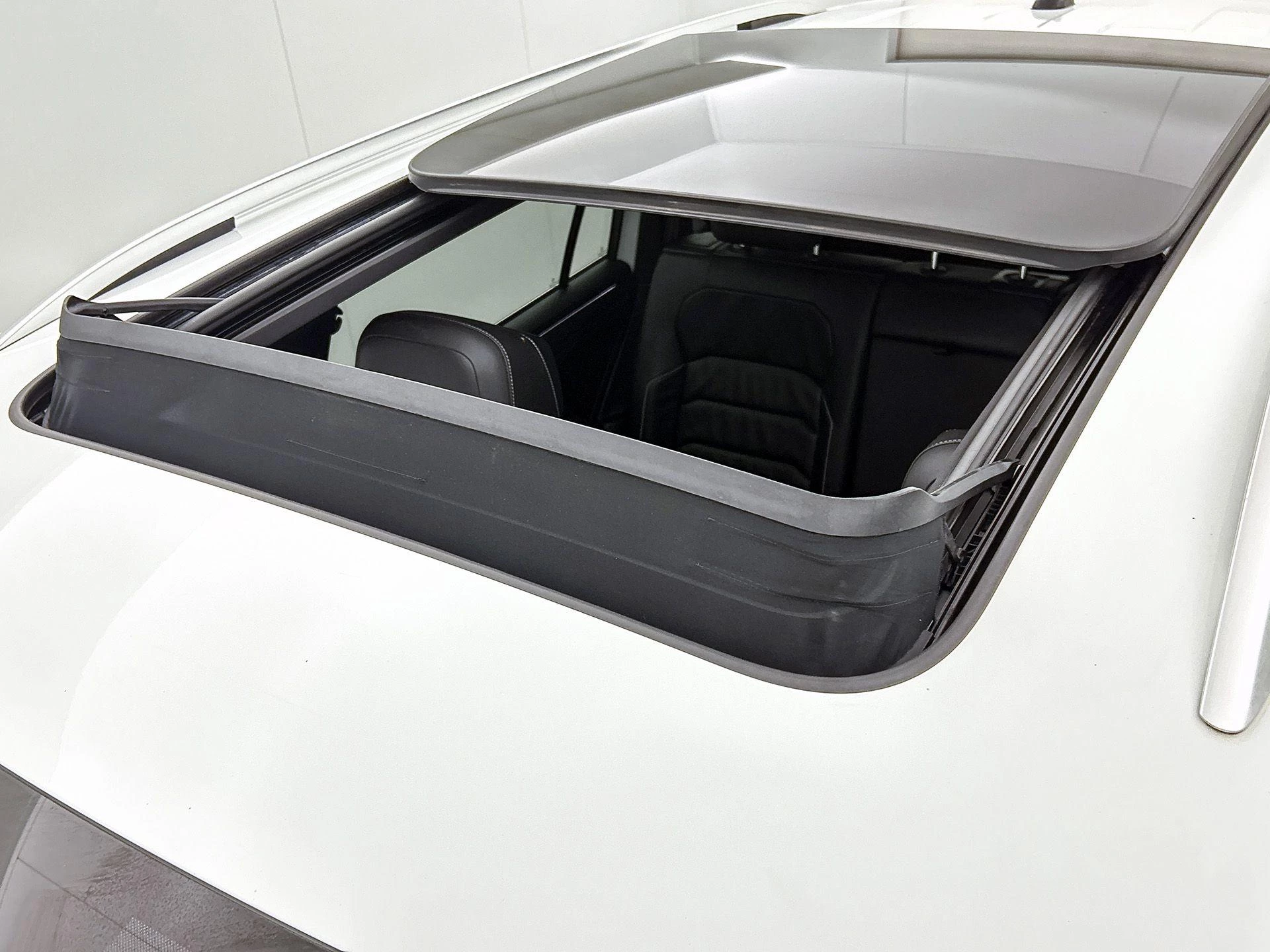 Volkswagen-Tiguan Allspace-image-37