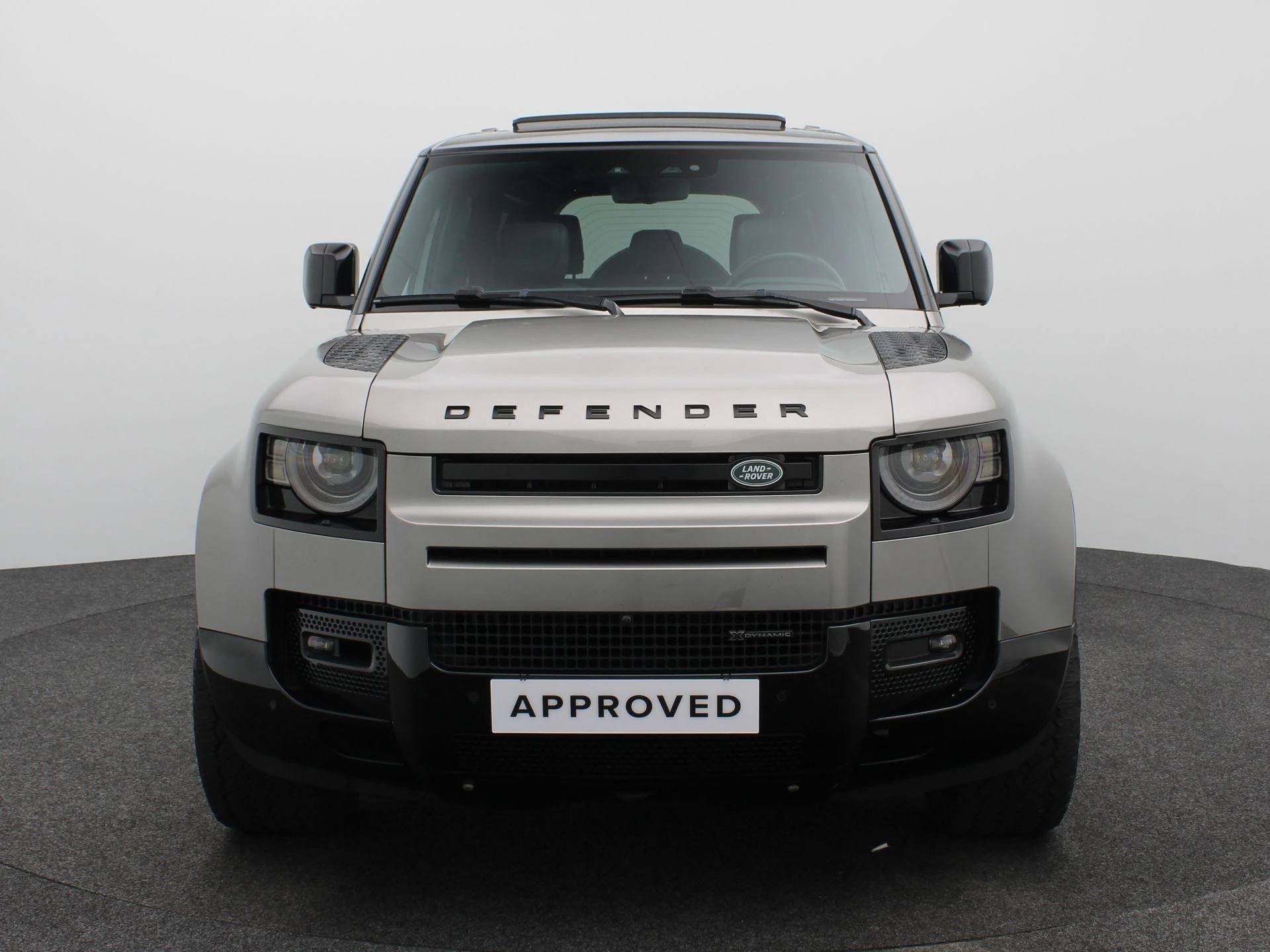 Land Rover-Defender-image-2