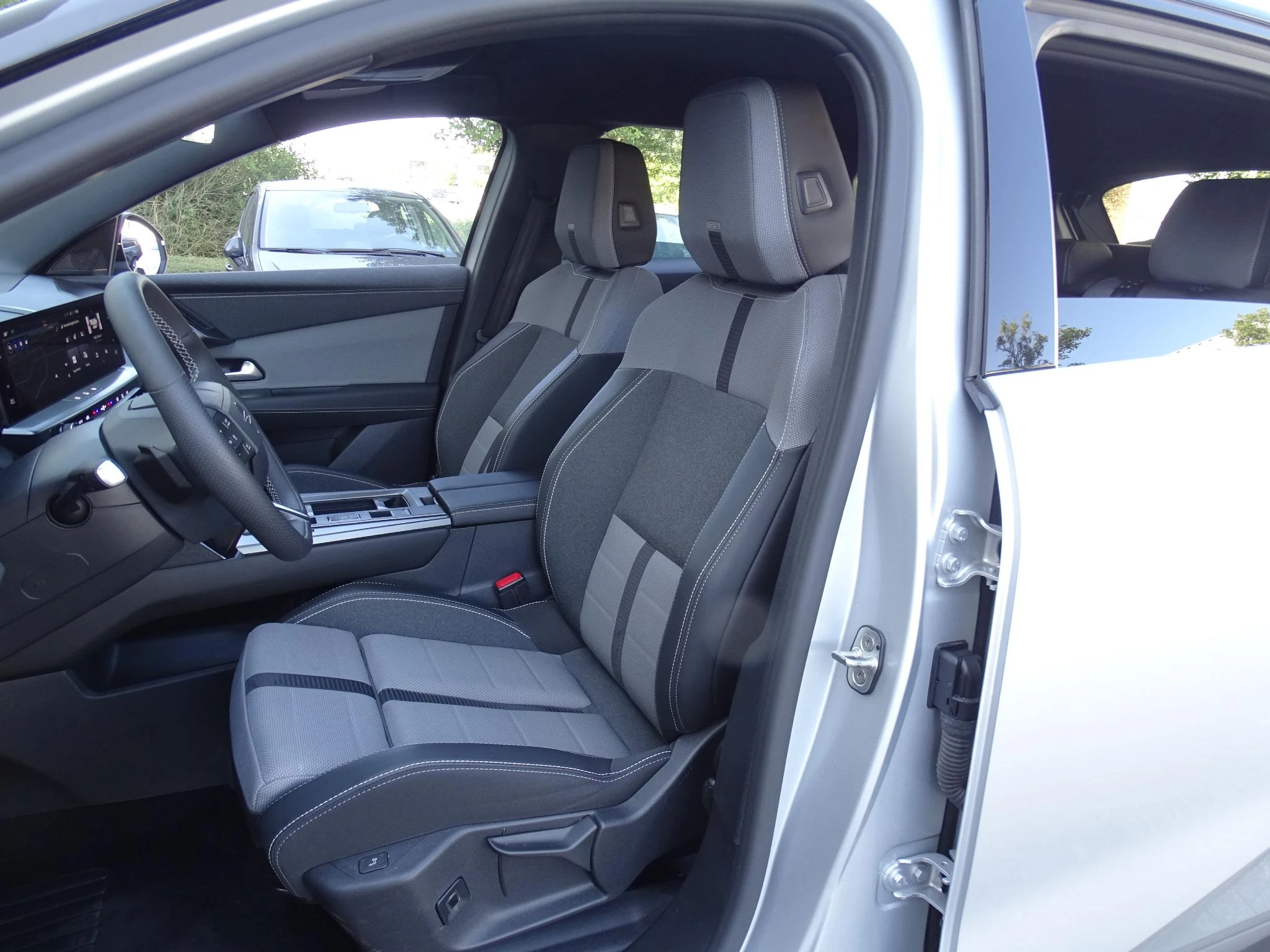Opel Grandland 1.2 Turbo S/S Hybrid GS VERWACHT