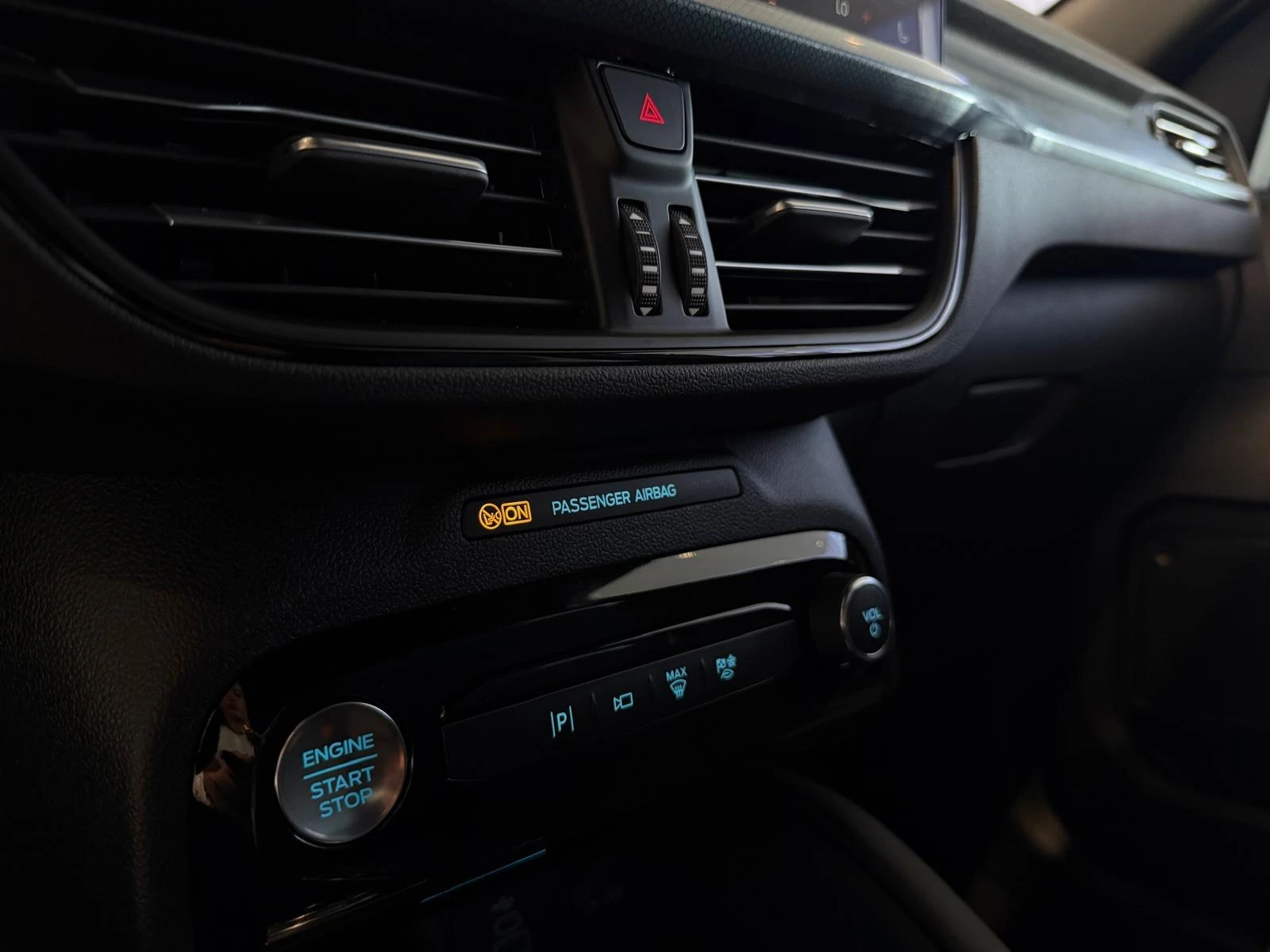 Ford-Kuga-image-25