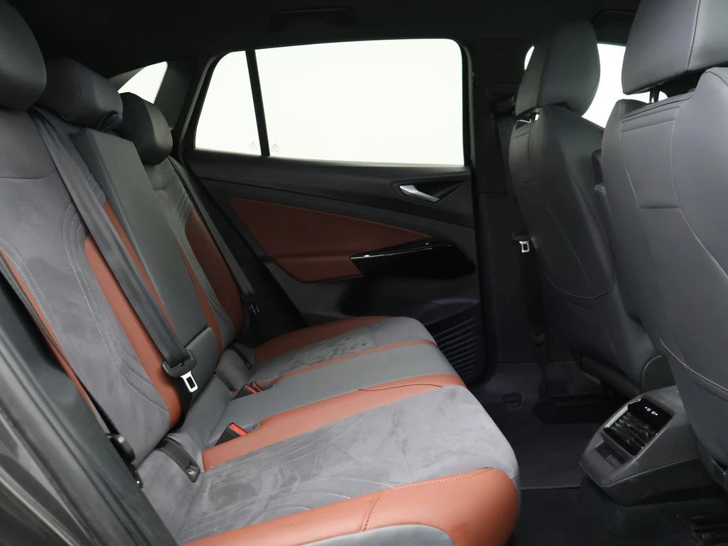 Volkswagen ID.4 1st 204PK *ALCANTARA*LEDER*ACC*LANE-ASSIST*NAVI*CAMERA*ZETELVERWARMING*...*