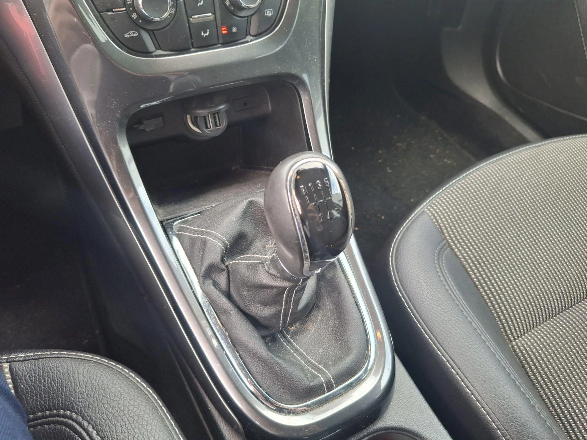 Opel-Astra-image-18