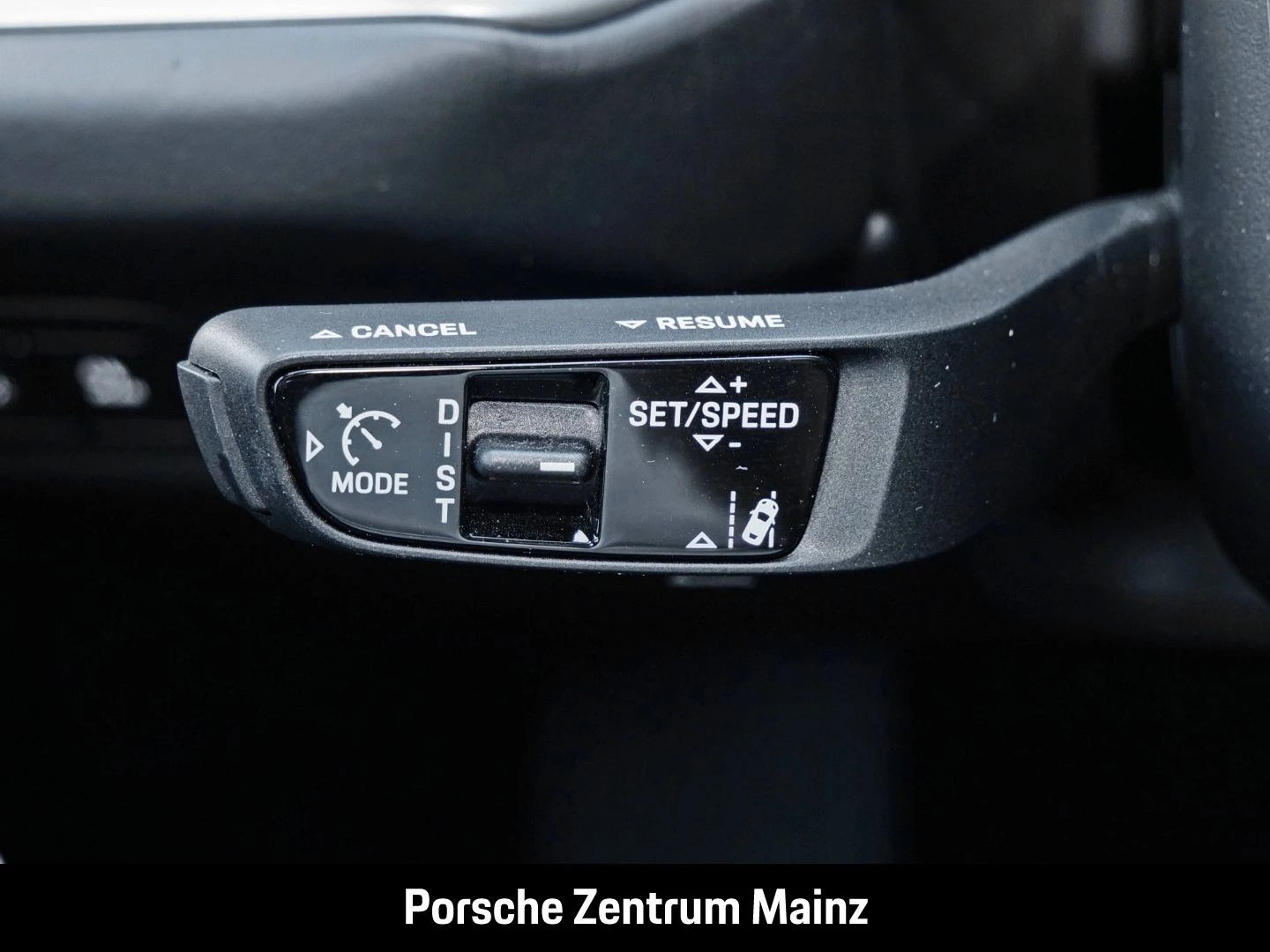 Porsche Cayenne E-Hybrid InnoDrive Head-Up Luftfederung -