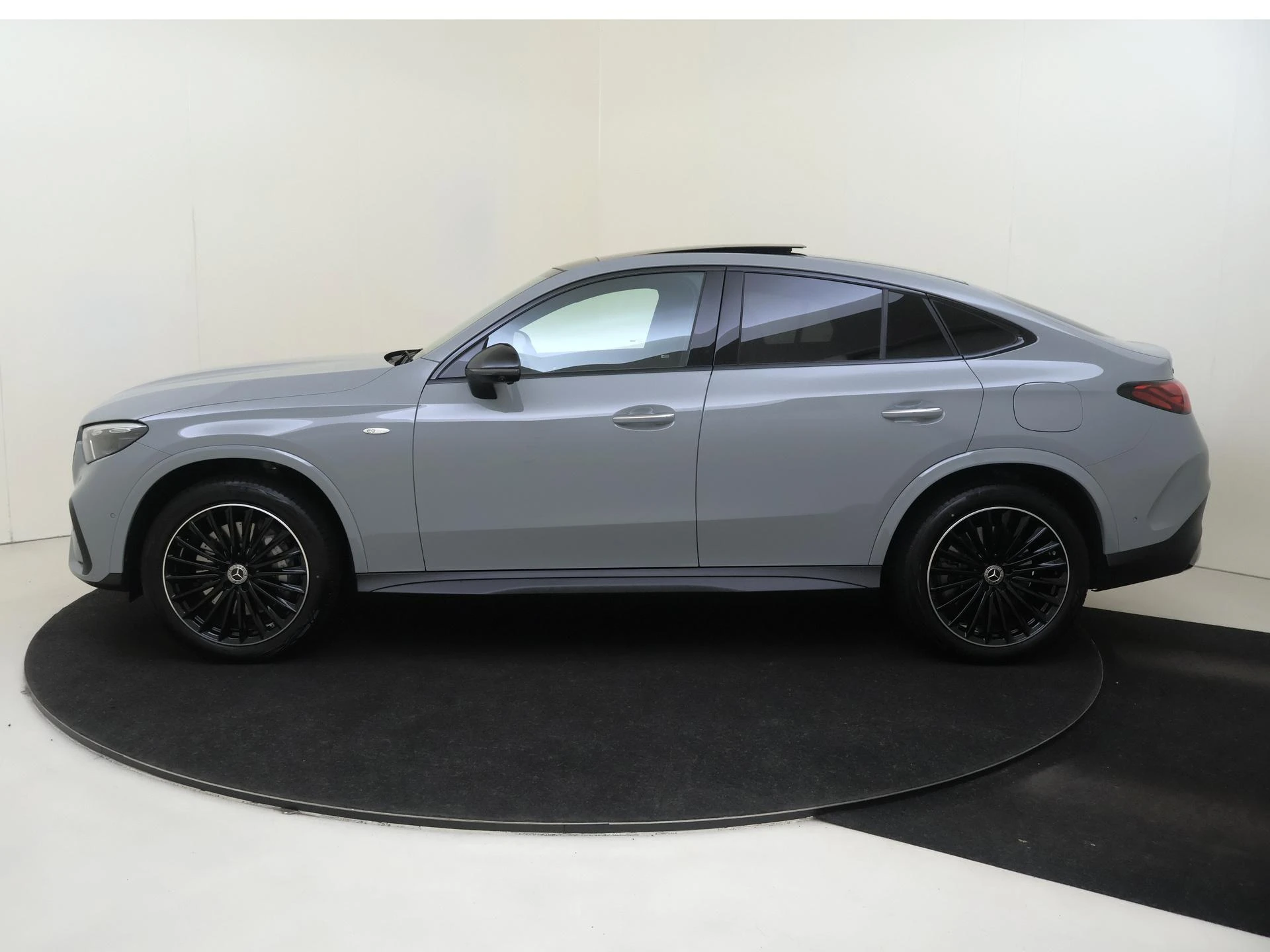 Mercedes-Benz-GLC-image-7