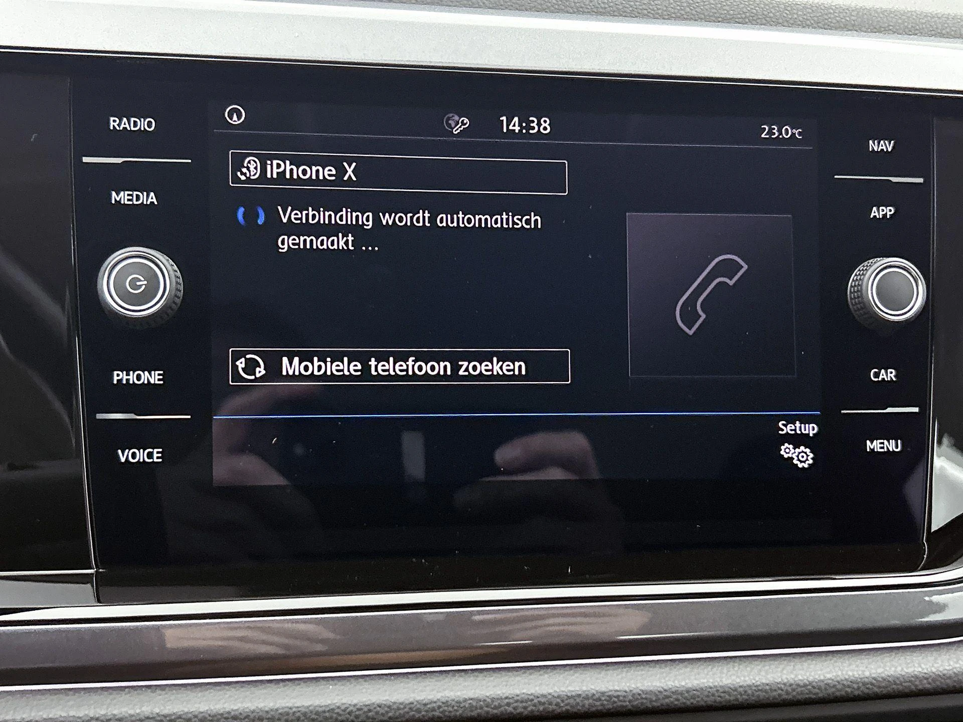 Volkswagen-Polo-image-17