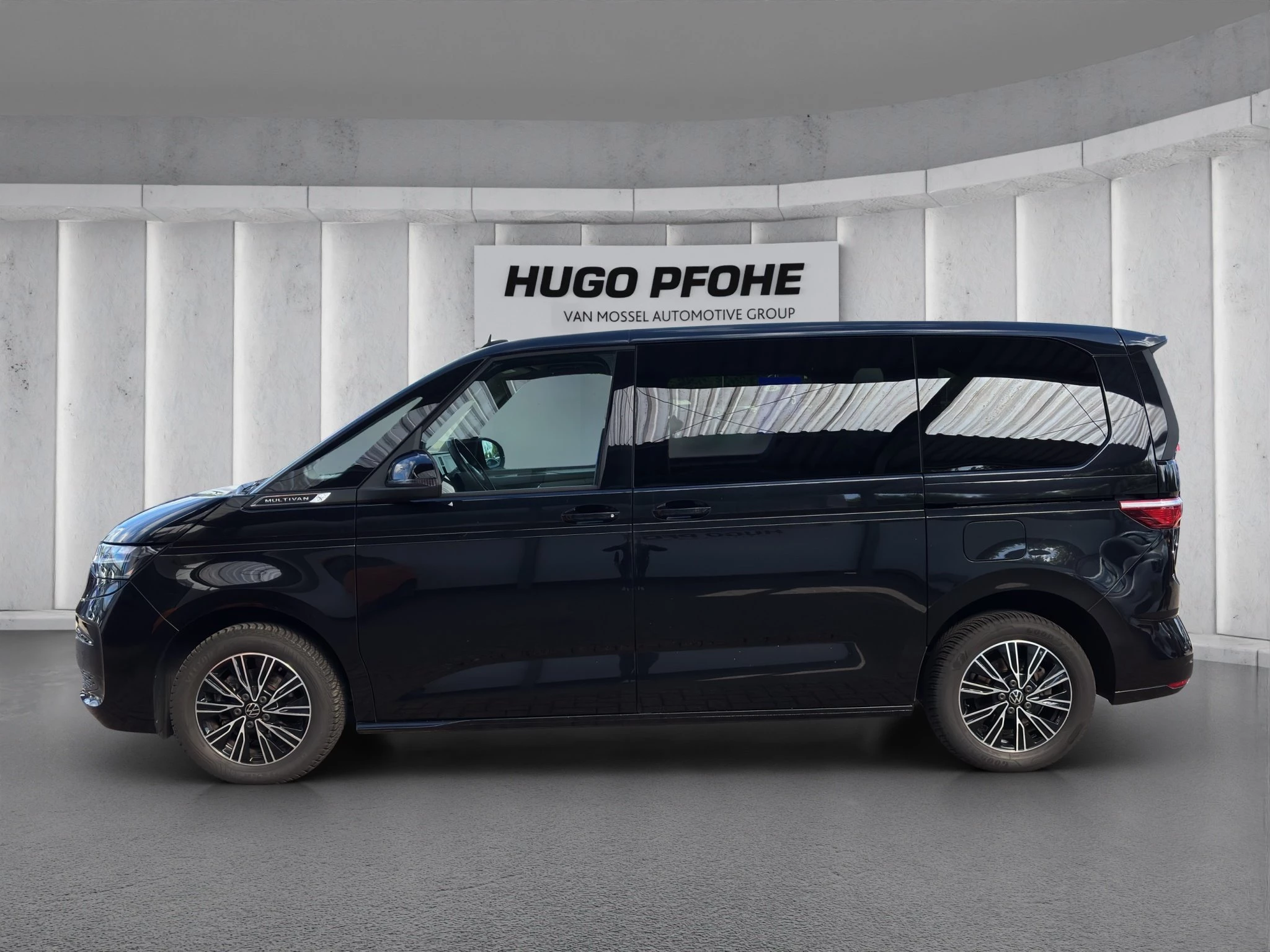 Volkswagen Multivan T7 2.0 TDI GJR*NAVI*KLIMA*LMF*LED* PDC*7-SITZER