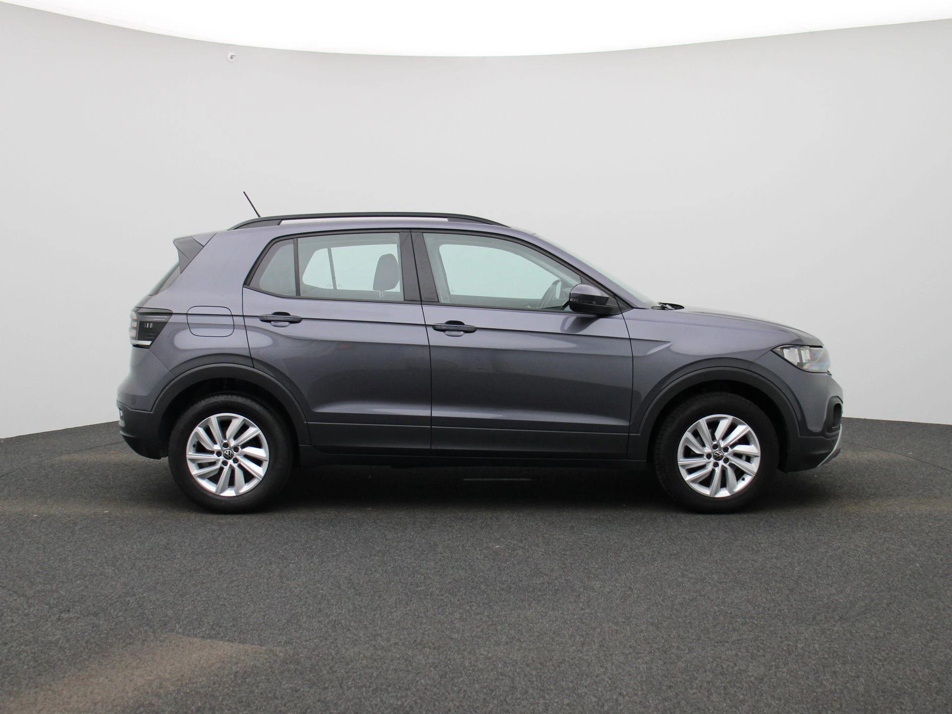 Volkswagen-T-Cross-image-5