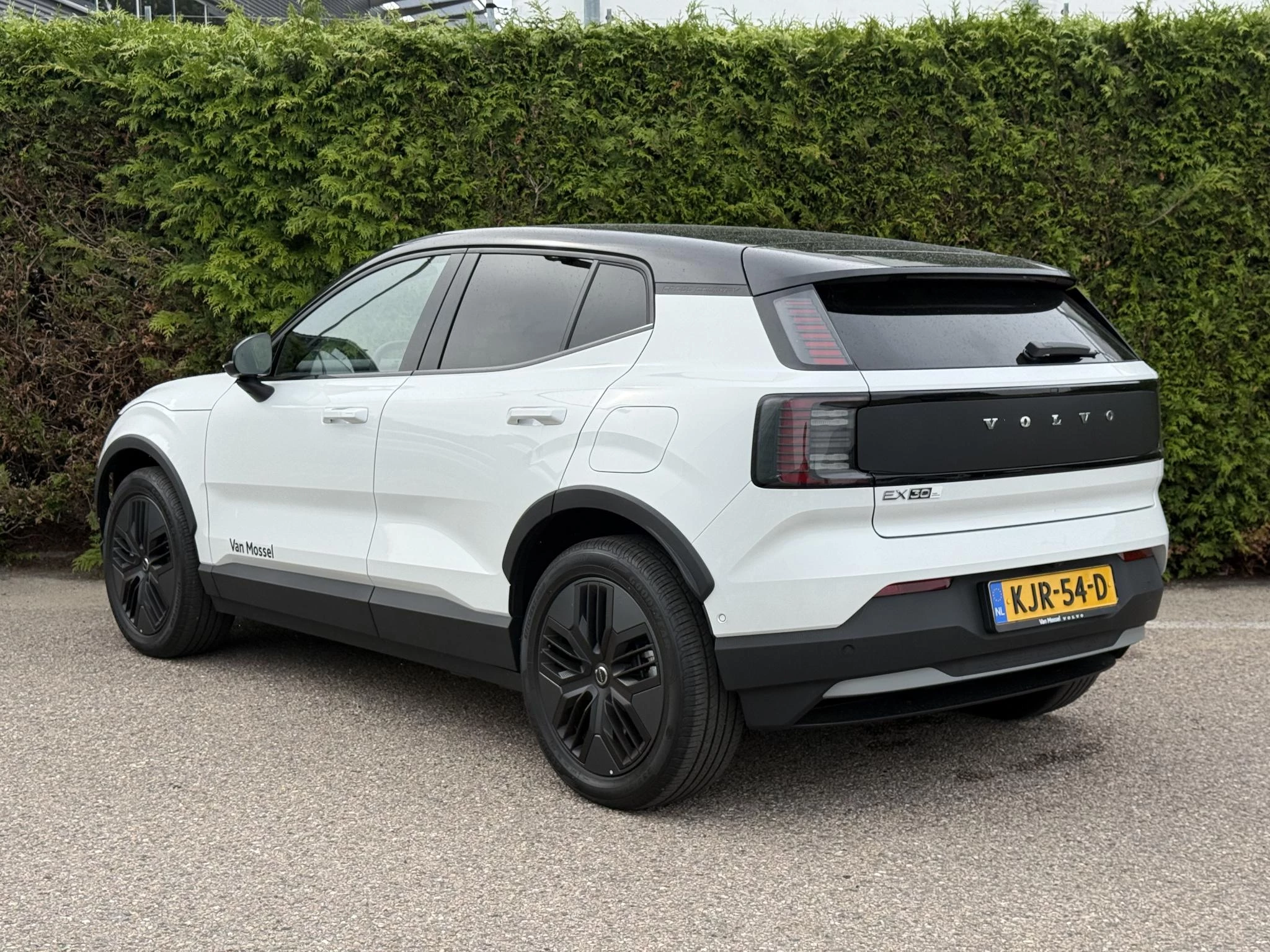 Volvo EX30 Cross Country P8 AWD Ultra 69 kWh