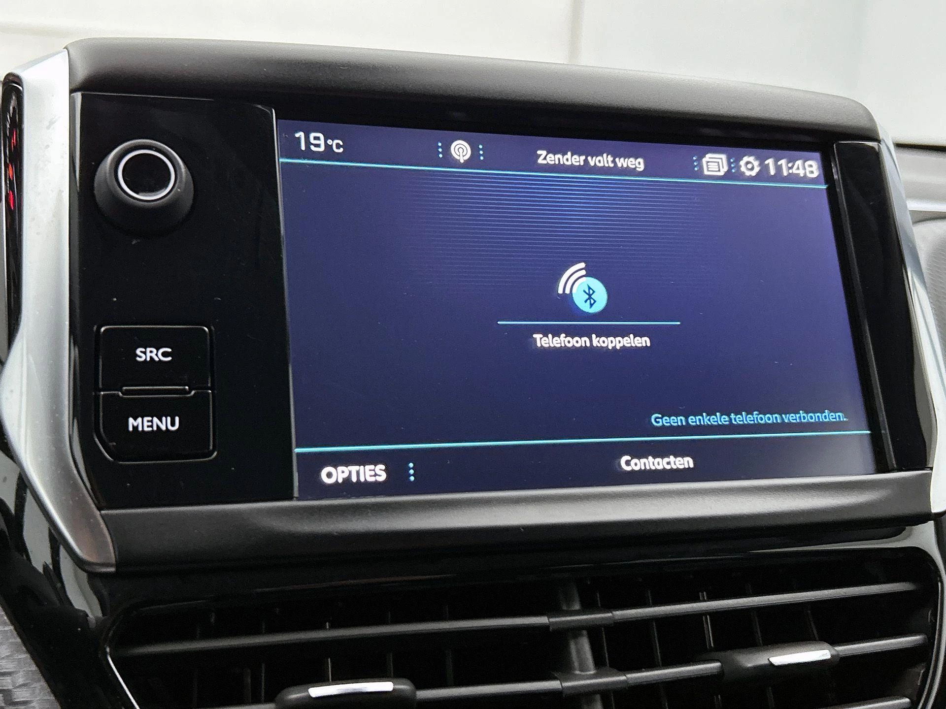 Peugeot-2008-image-8