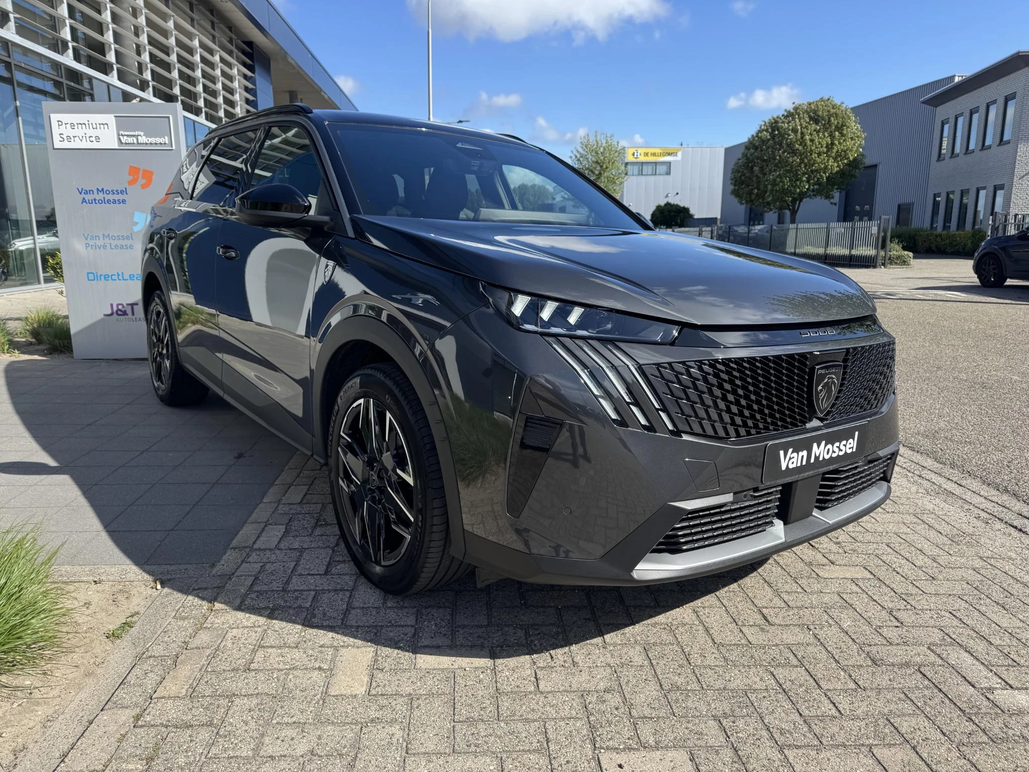 Peugeot-5008-image-5