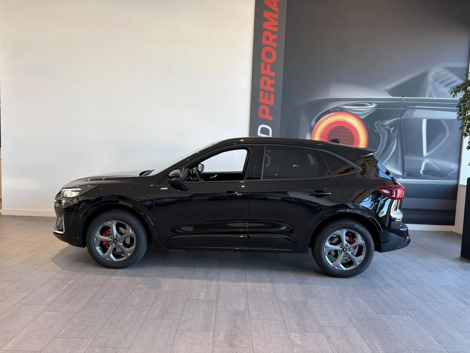 Ford-Kuga-image-1