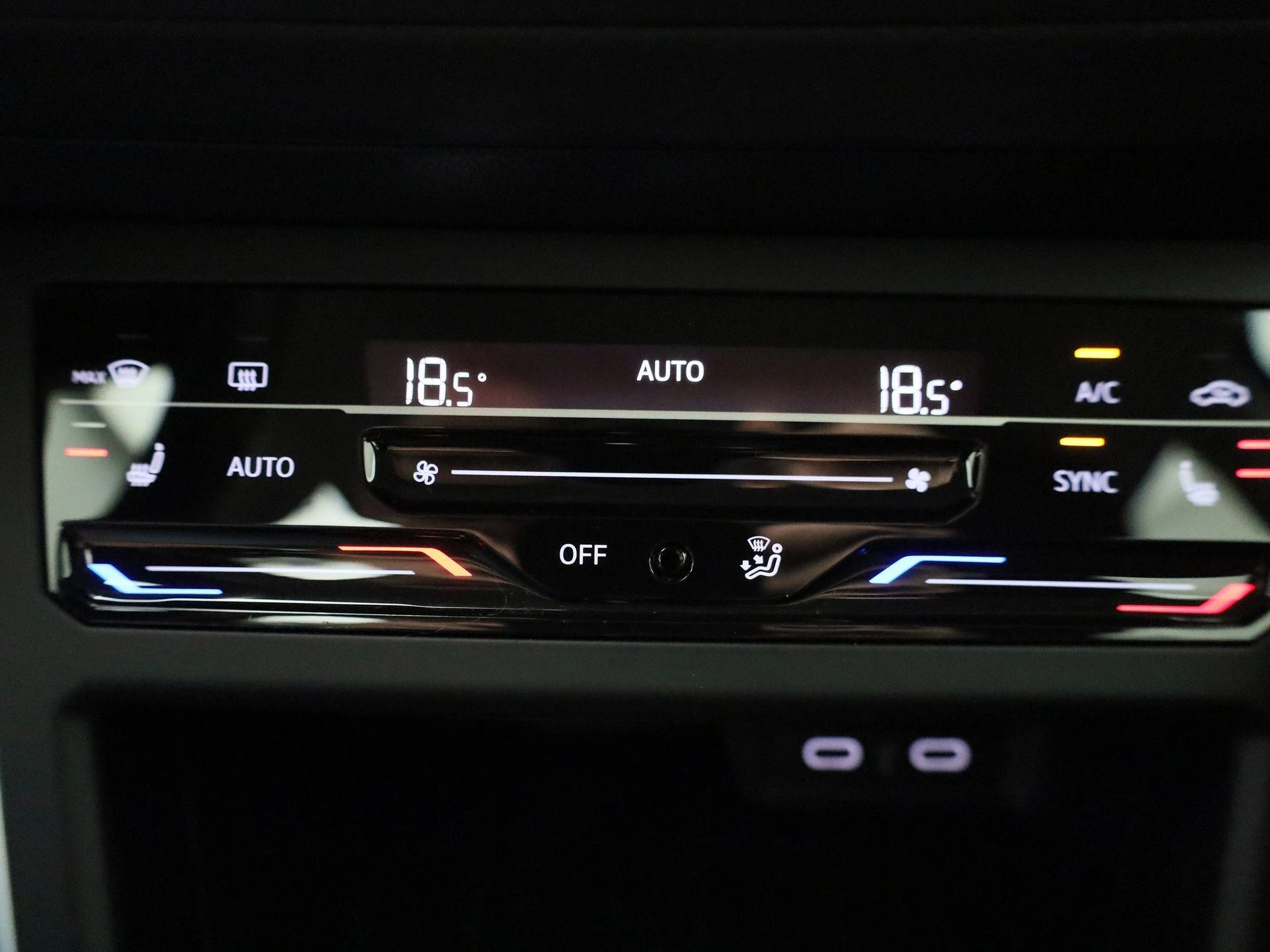 Volkswagen Polo 1.0 TSI Life Business