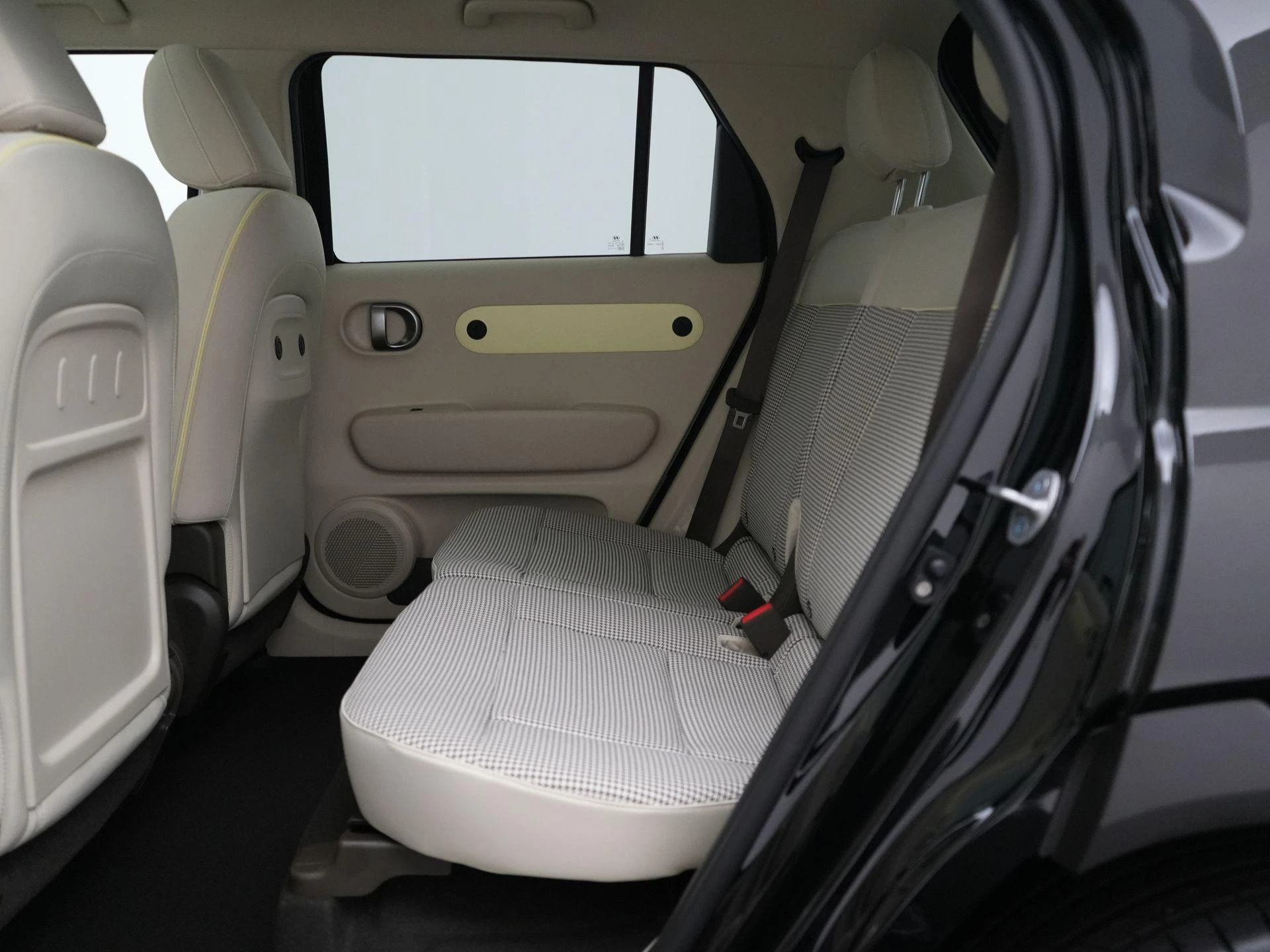 Hyundai-Inster-image-35