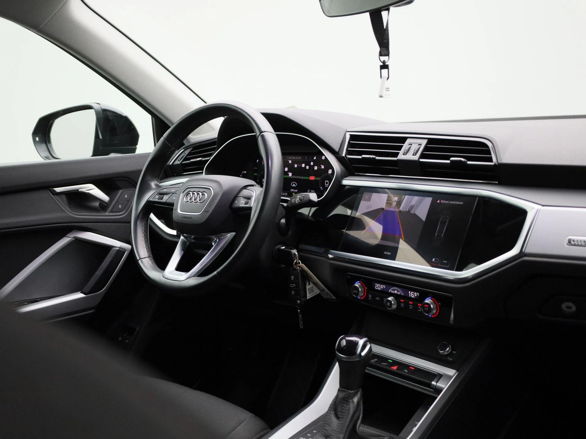 Audi-Q3-image-38