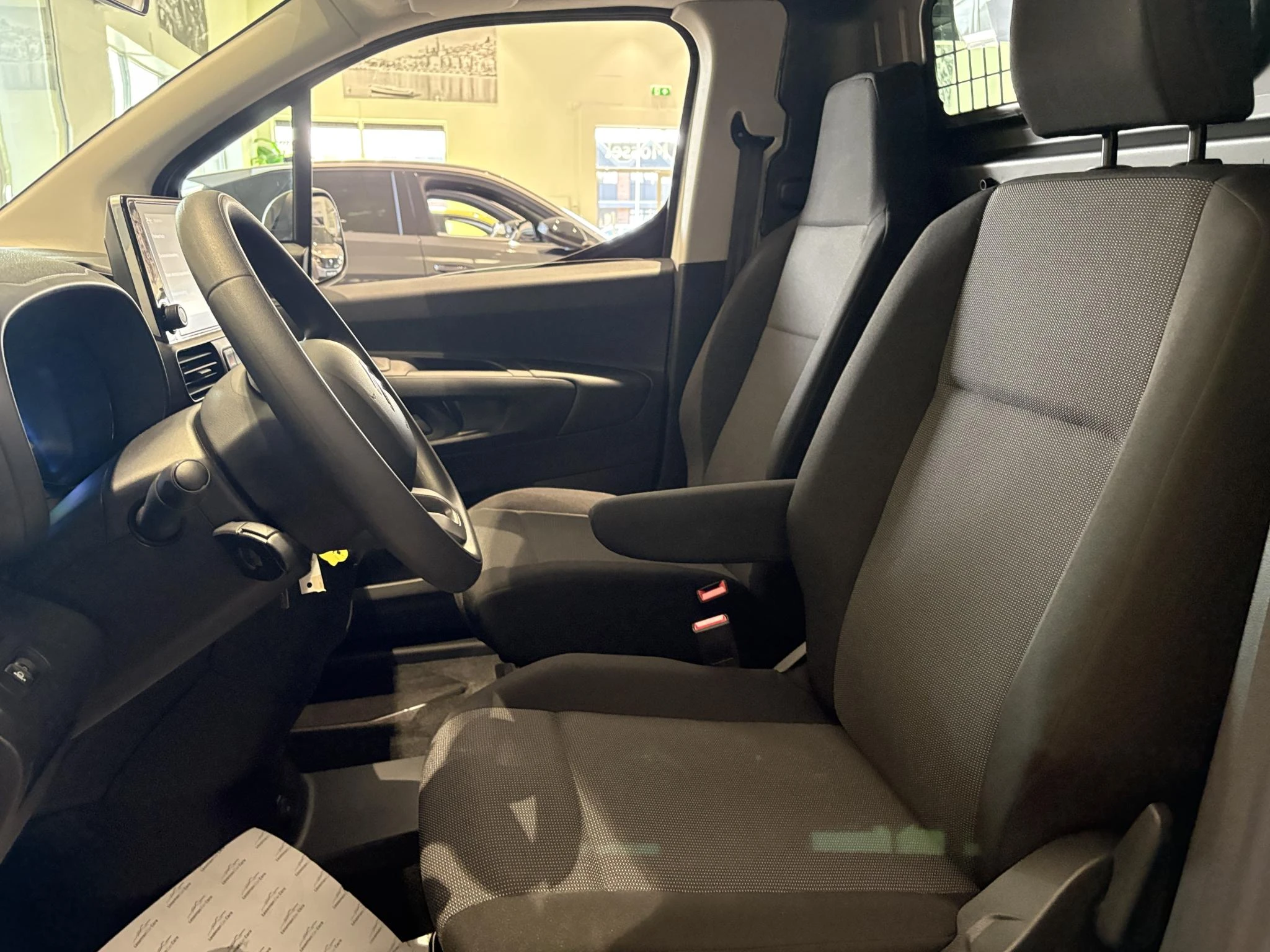 Citroën-ë-Berlingo-image-10