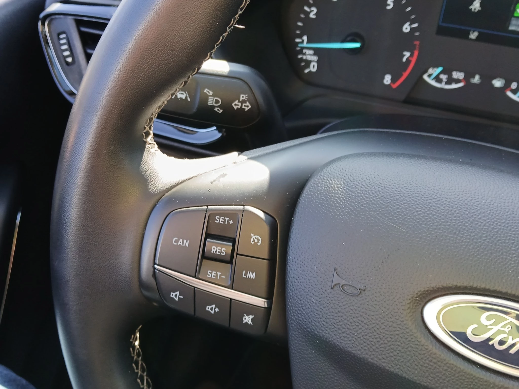 Ford Fiesta Titanium NAVI | LED | KLIMAAUTOMTIK | PDC | BT
