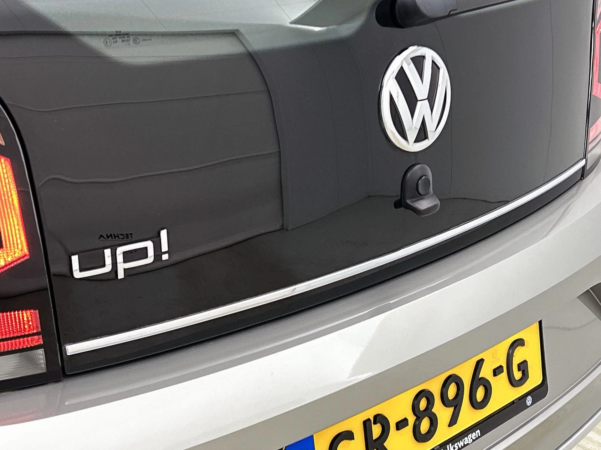 Volkswagen up! 1.0 CROSS UP! 75 PK