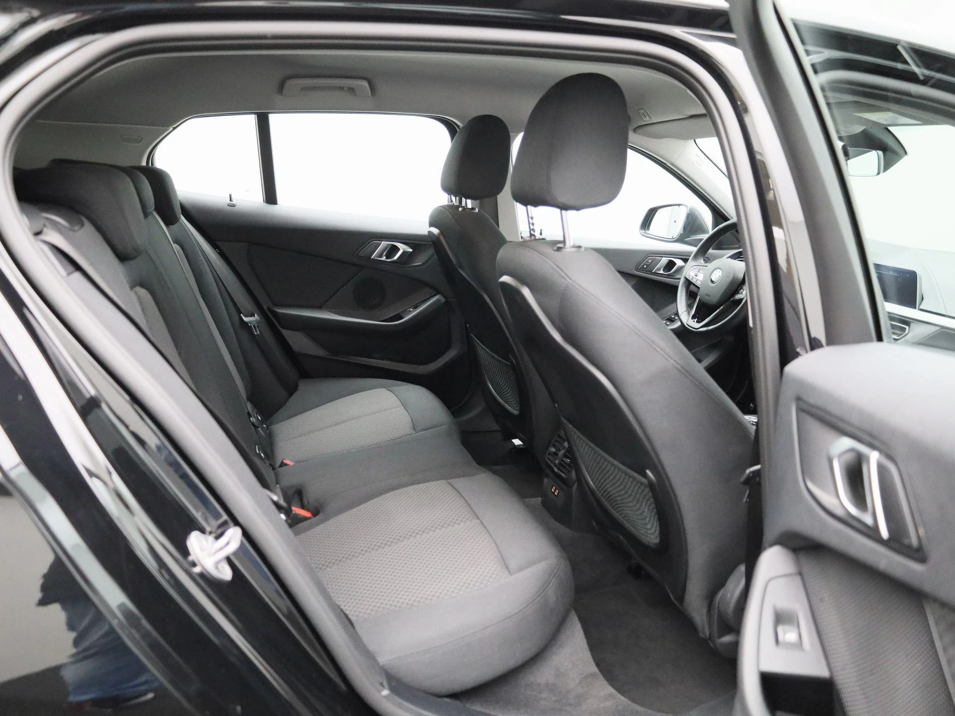 BMW-1 Reeks-image-35