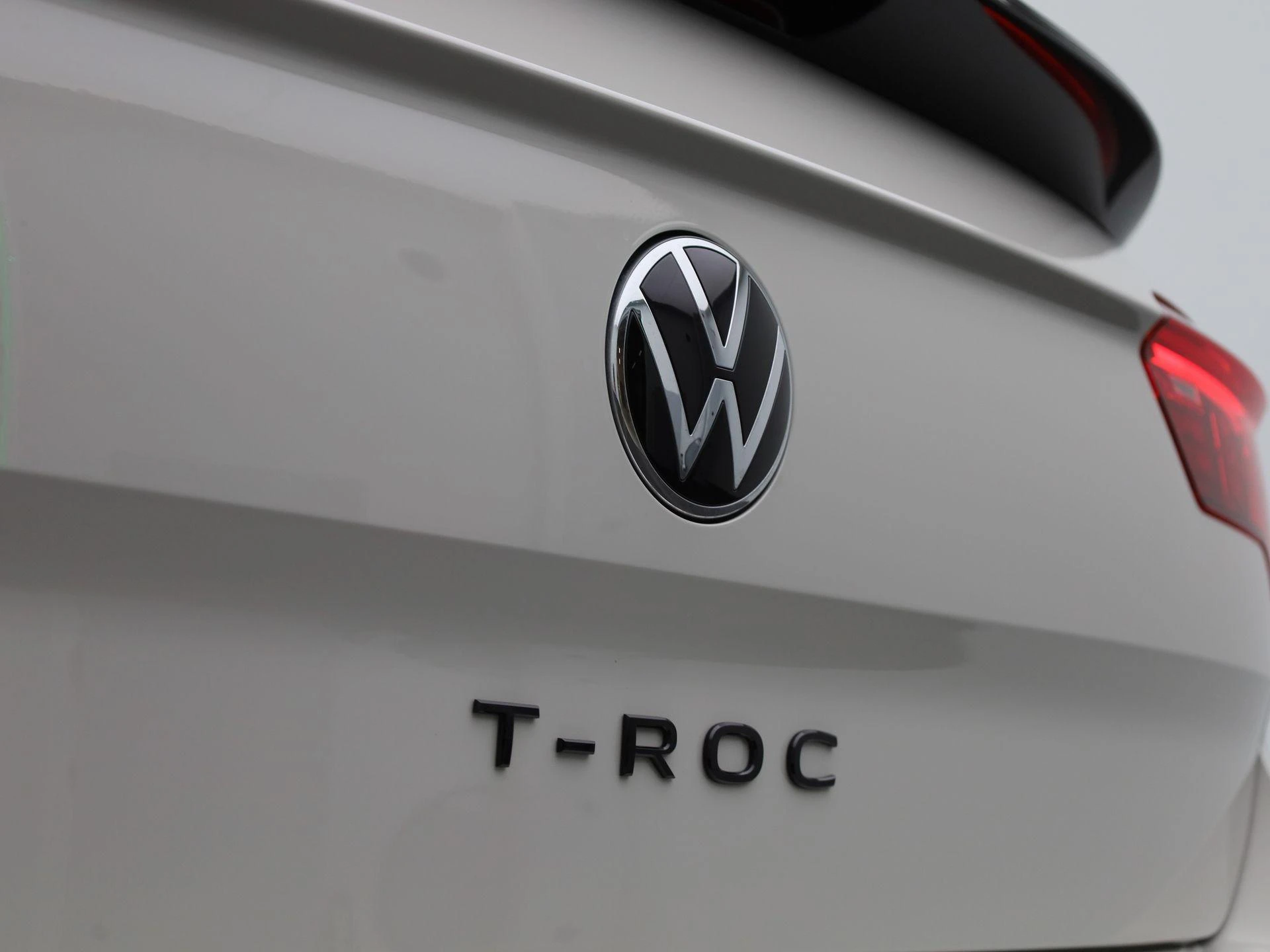 Volkswagen-T-Roc-image-41