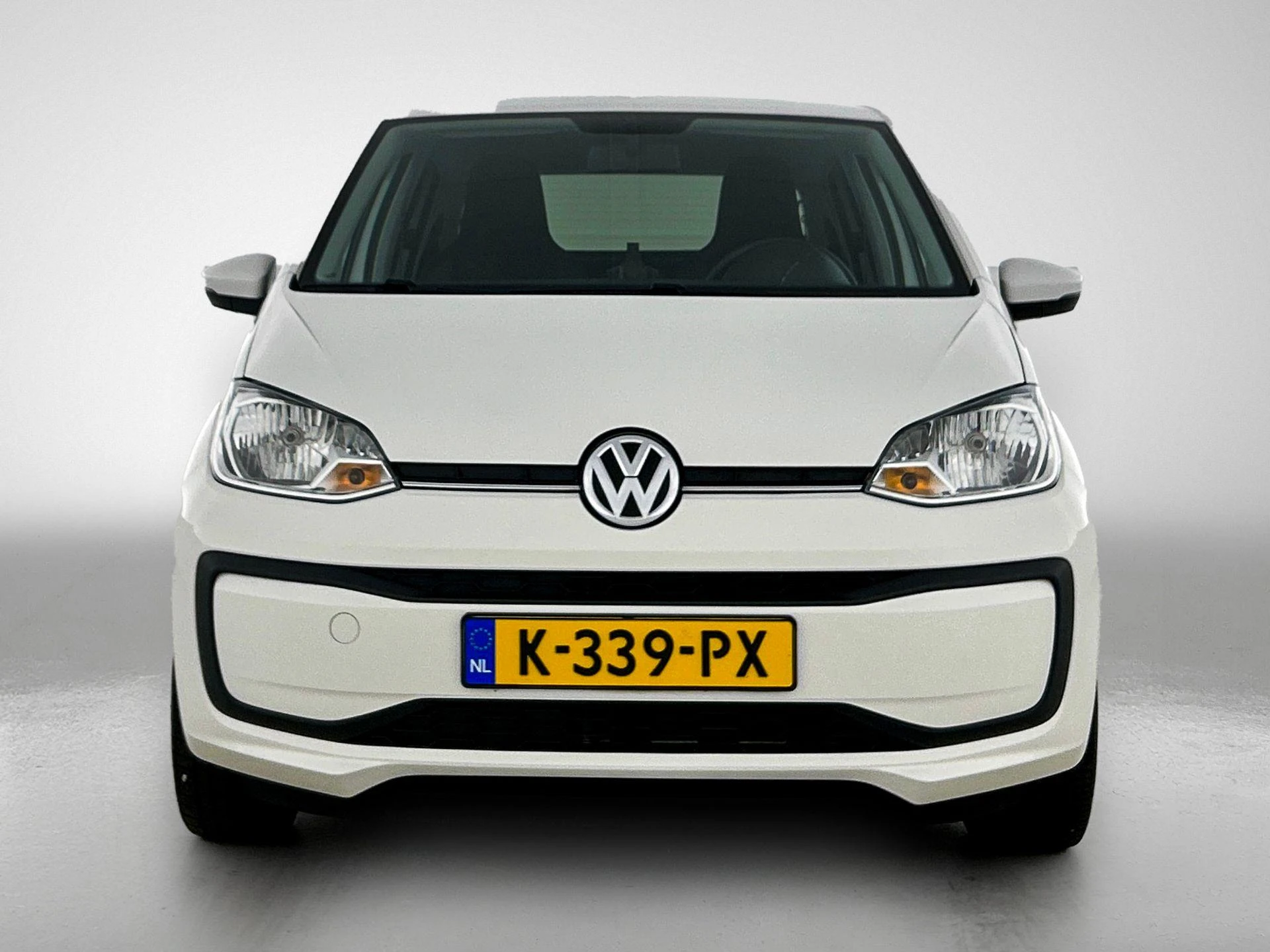 Volkswagen-up!-image-4