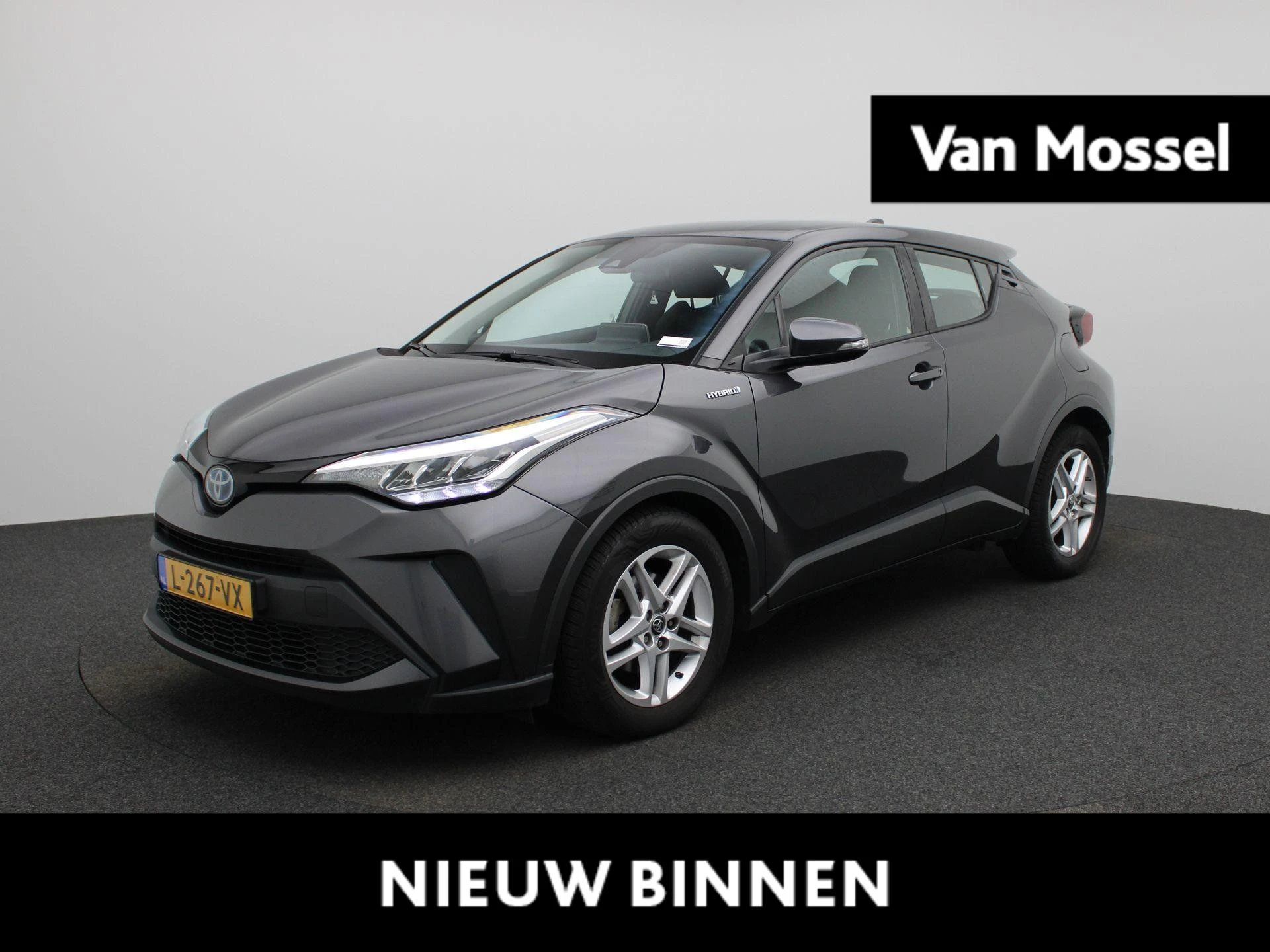 Toyota-C-HR-image-0