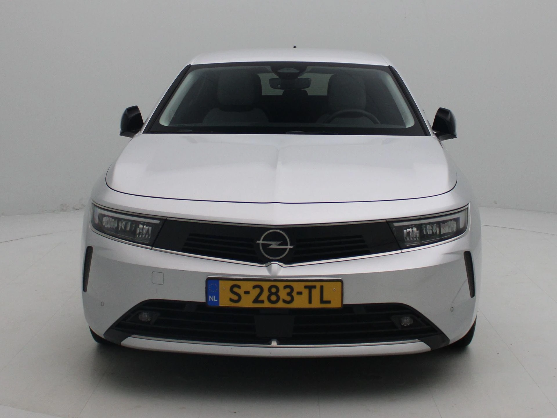 Opel-Astra-image-2