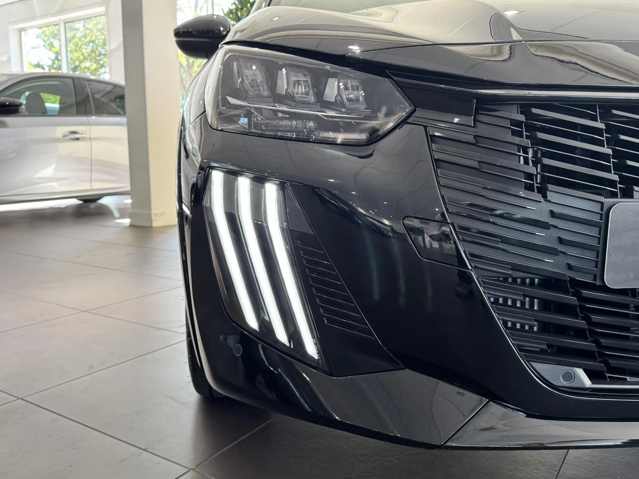 Peugeot-208-image-7