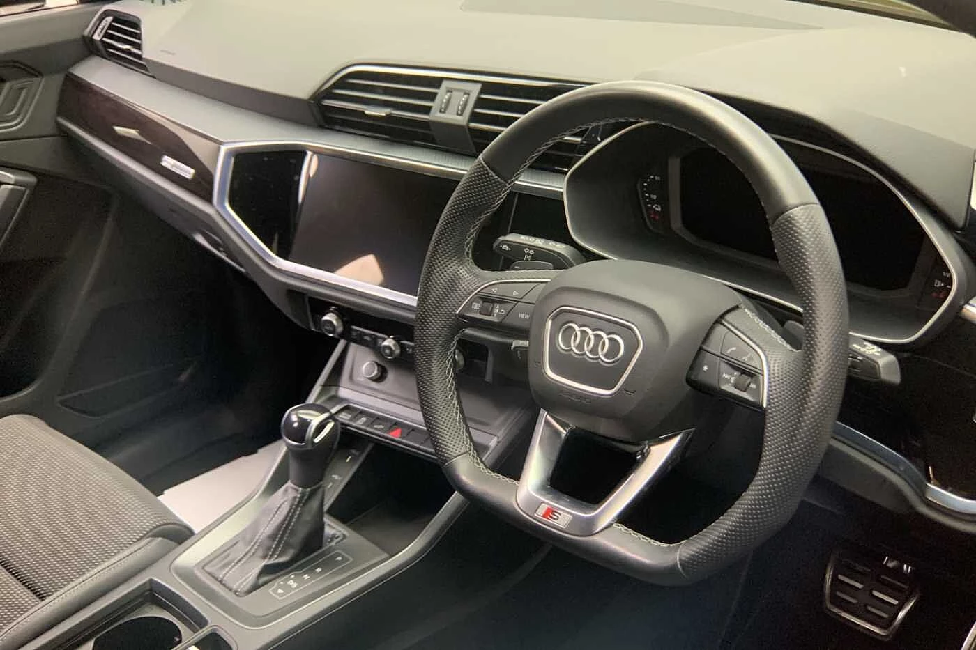 Audi-Q3-image-5