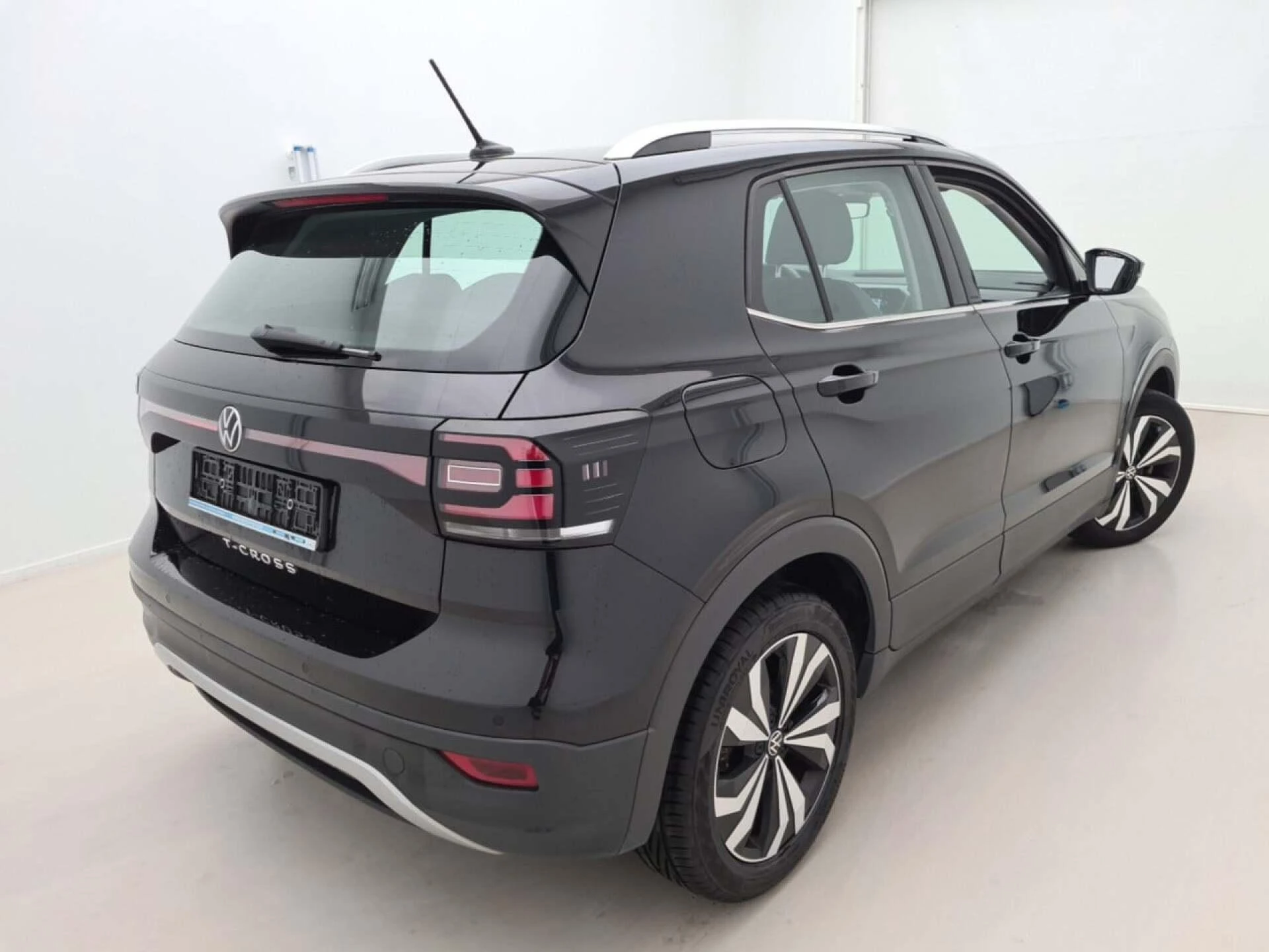 Volkswagen-T-Cross-image-1