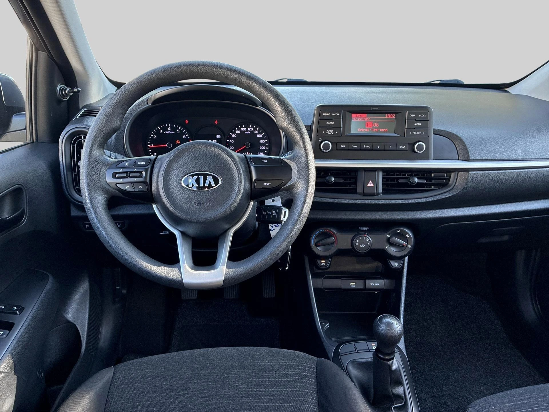 Kia-Picanto-image-12