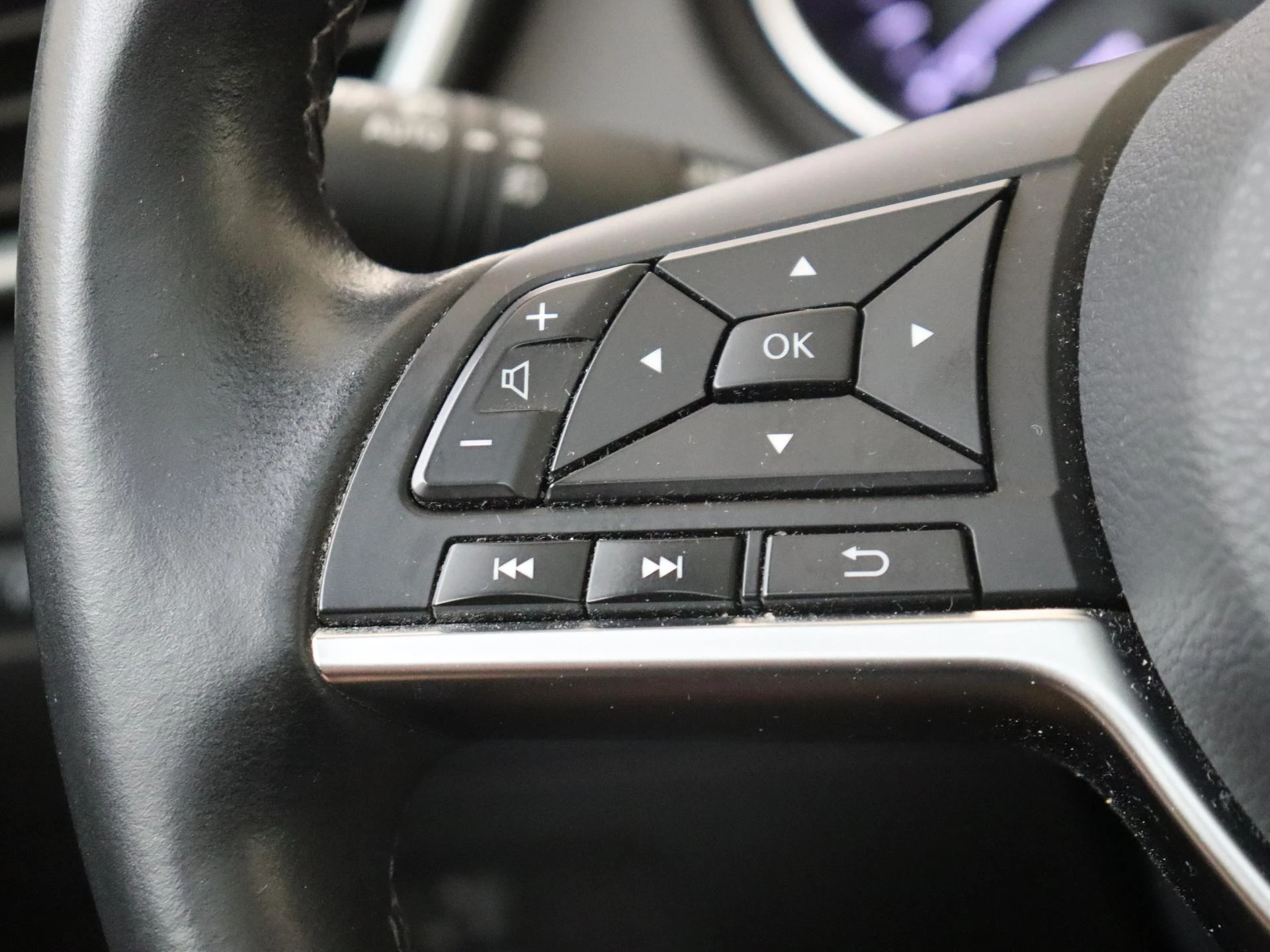 Nissan QASHQAI 1.3 DIG-T Design Edition
