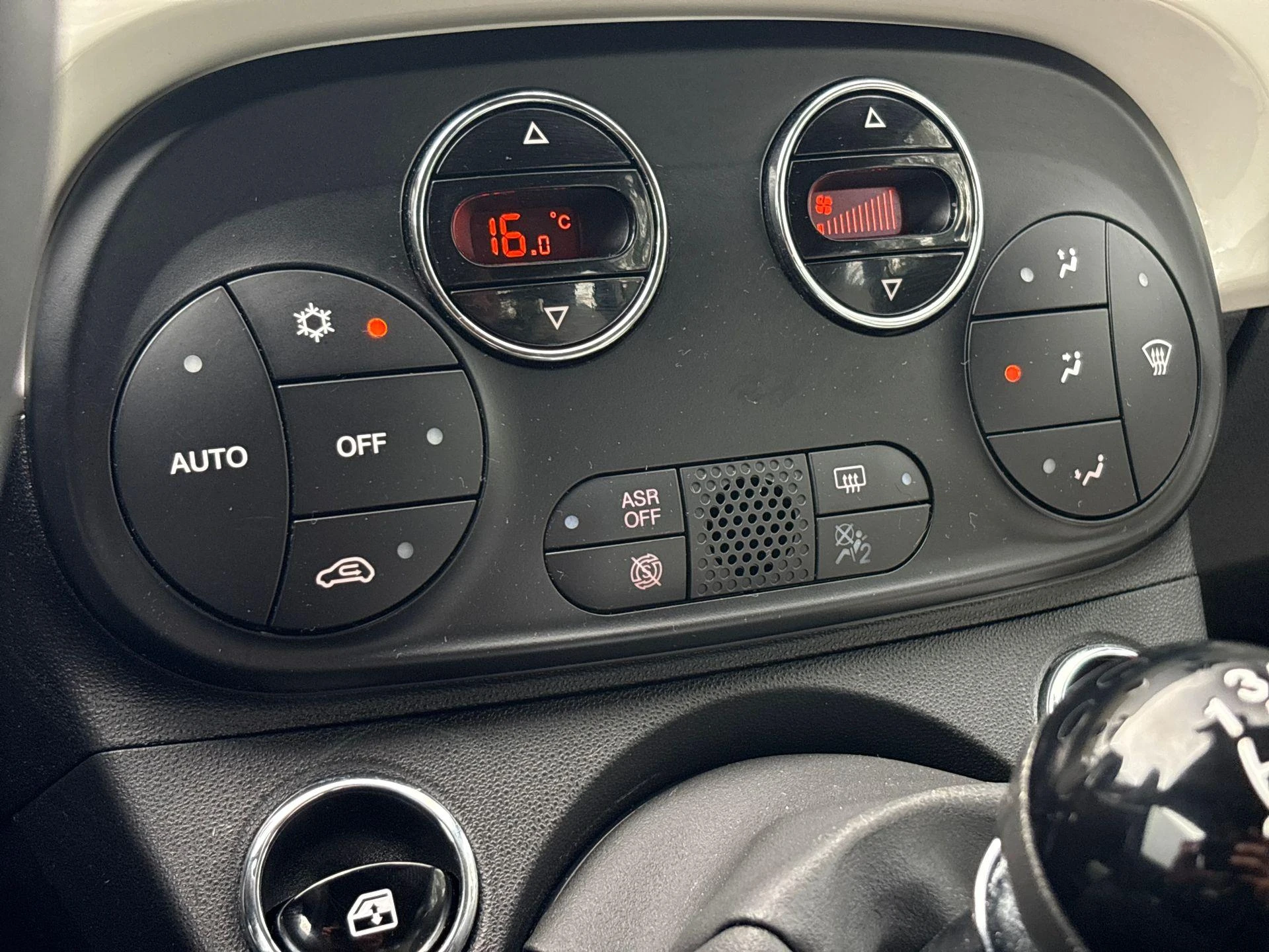 Fiat-500C-image-14