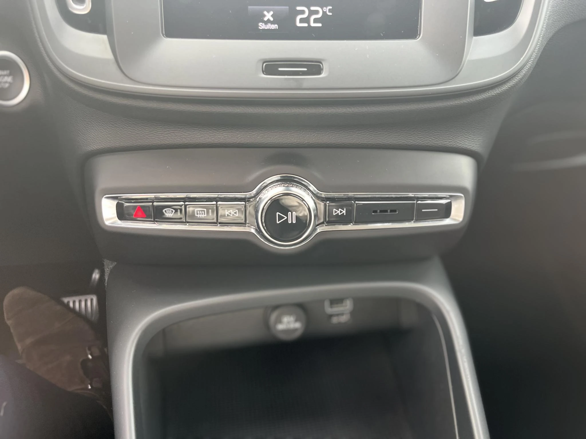 Volvo-XC40-image-21
