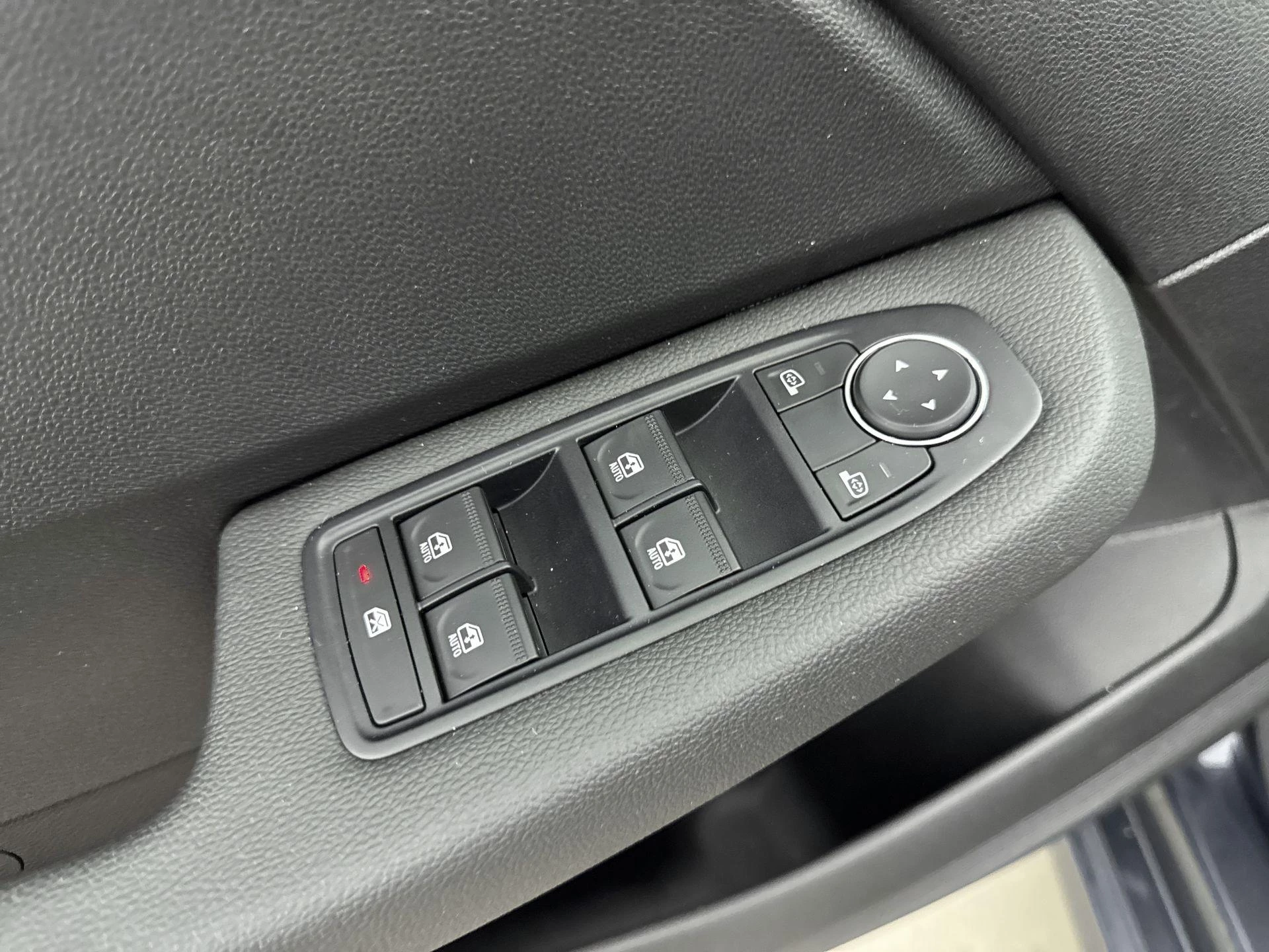 Renault-Clio-image-12