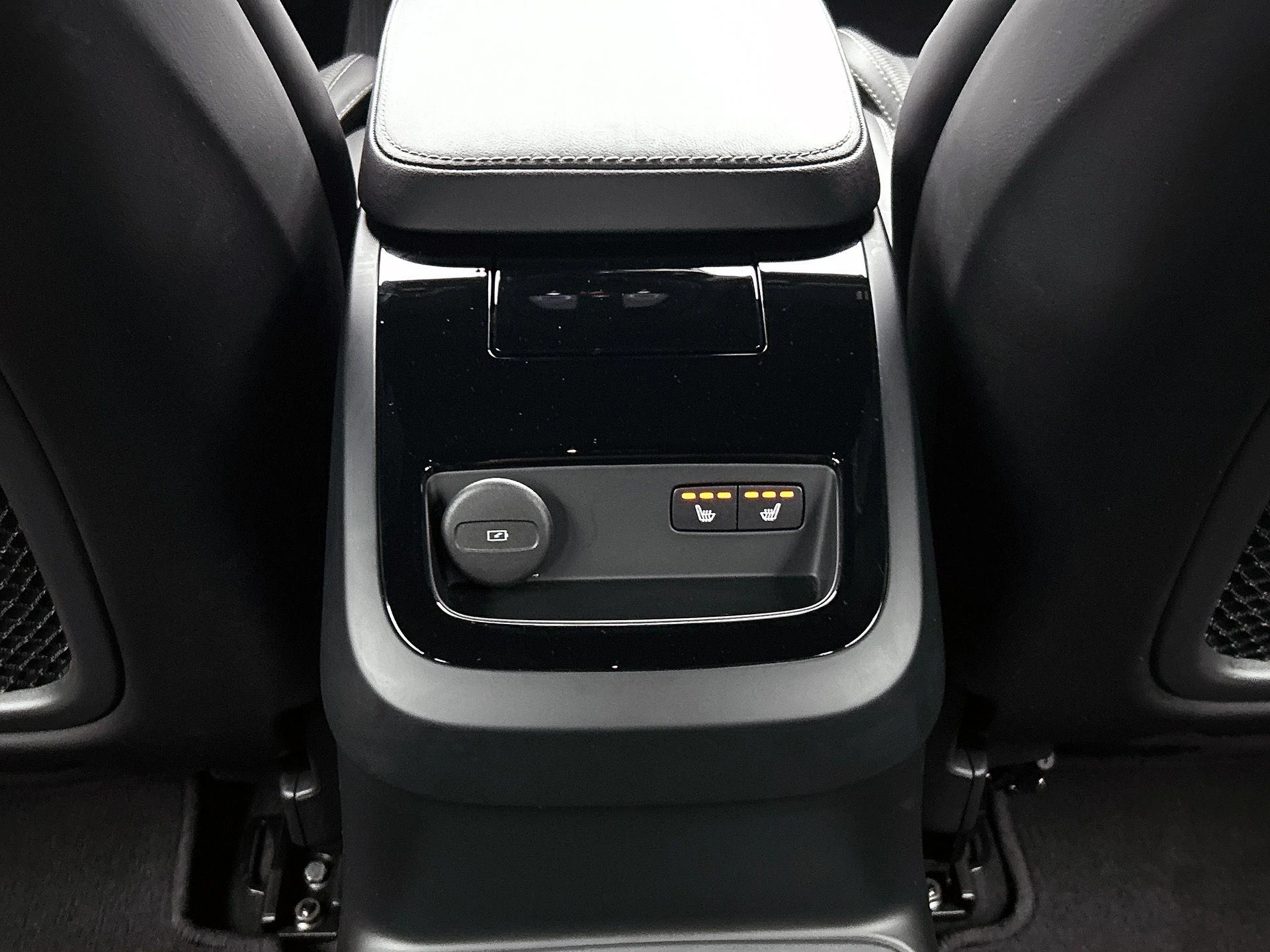 Volvo-V60-image-9