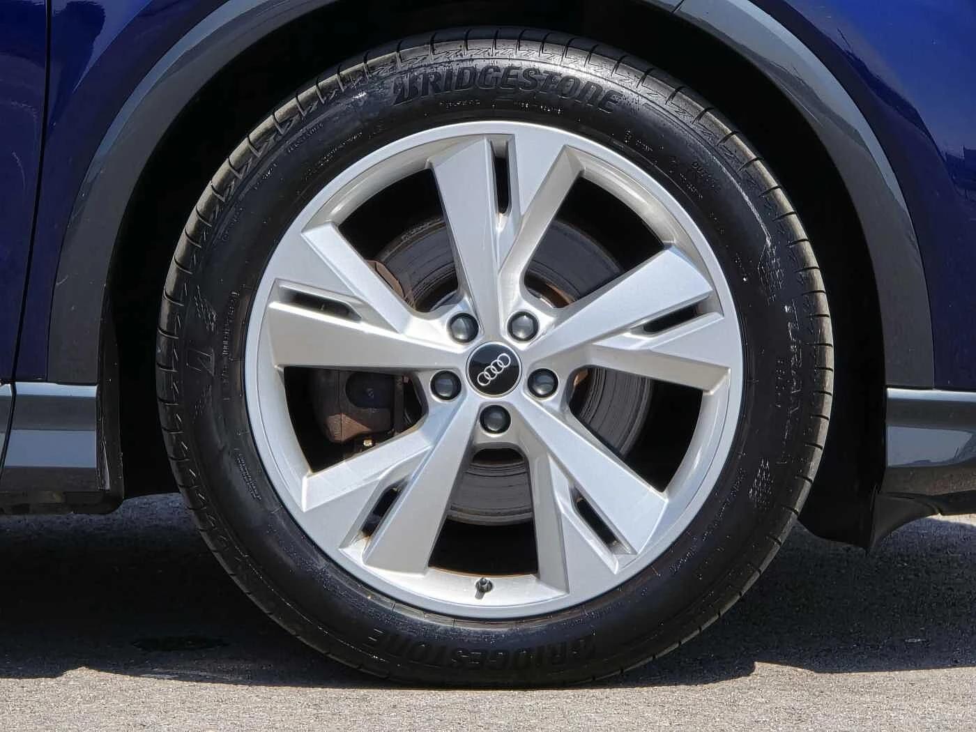 Audi-Q4 Sportback e-tron-image-4