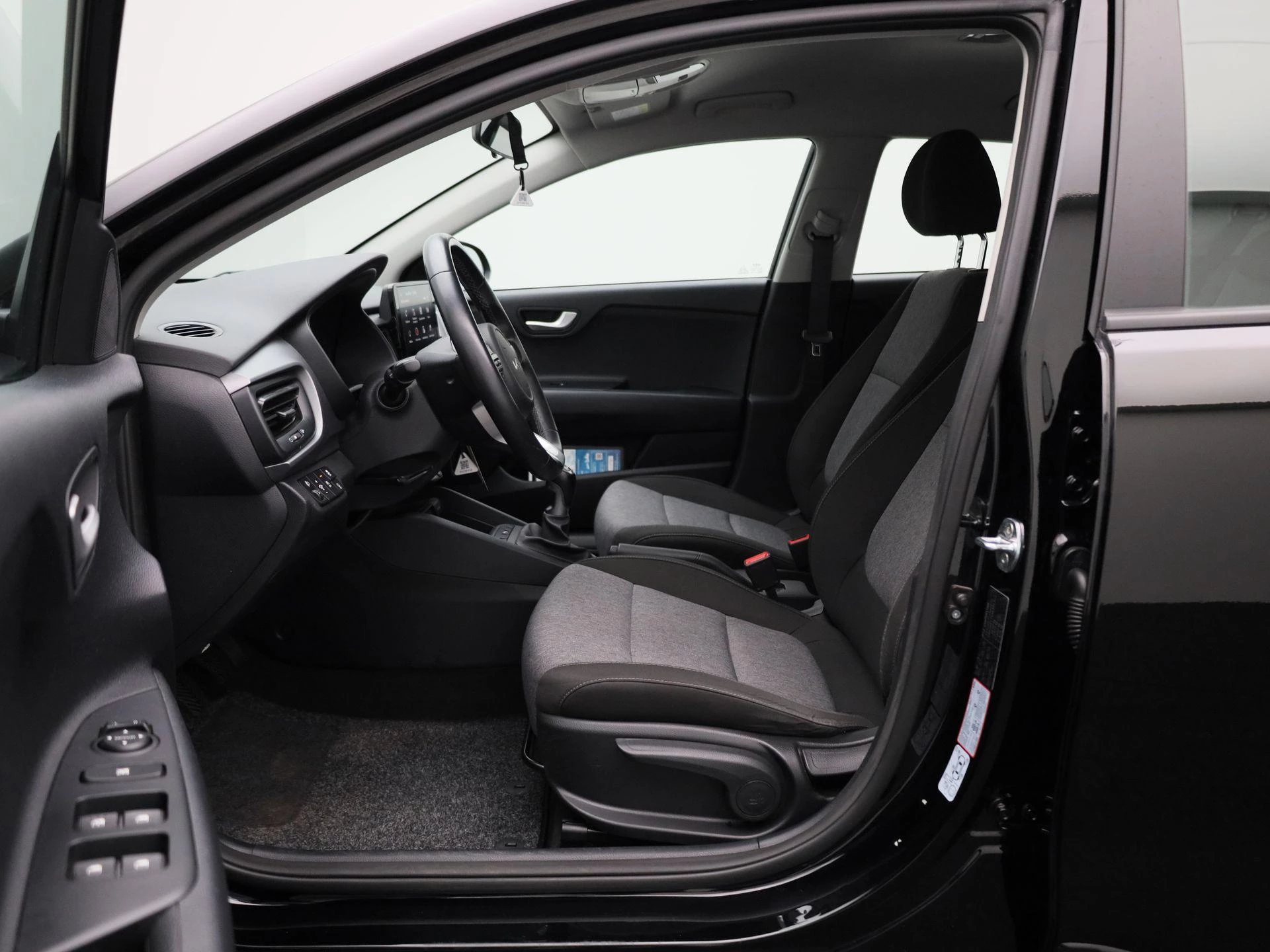 Kia-Stonic-image-8