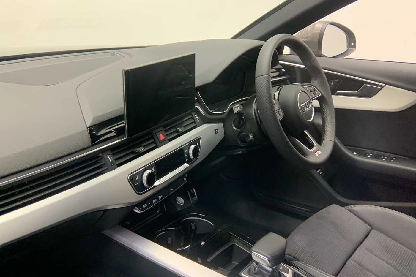 Audi-A4-image-11