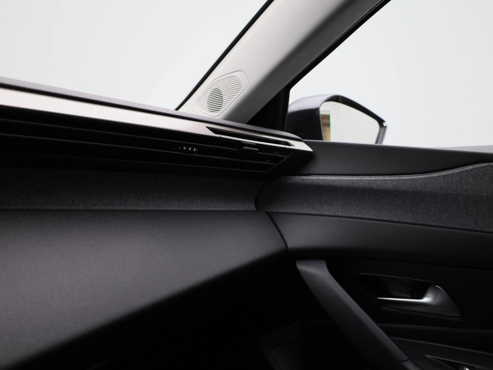 Peugeot-308-image-25