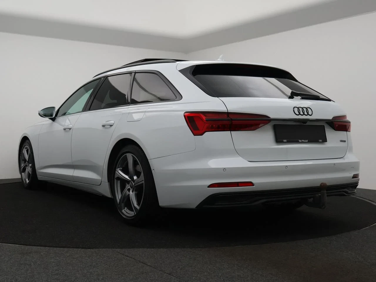 Audi-A6-image-12