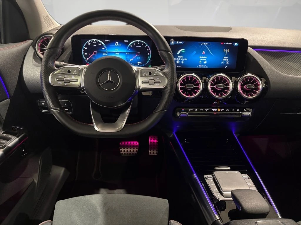 Mercedes-Benz-GLA 250 e-image-10