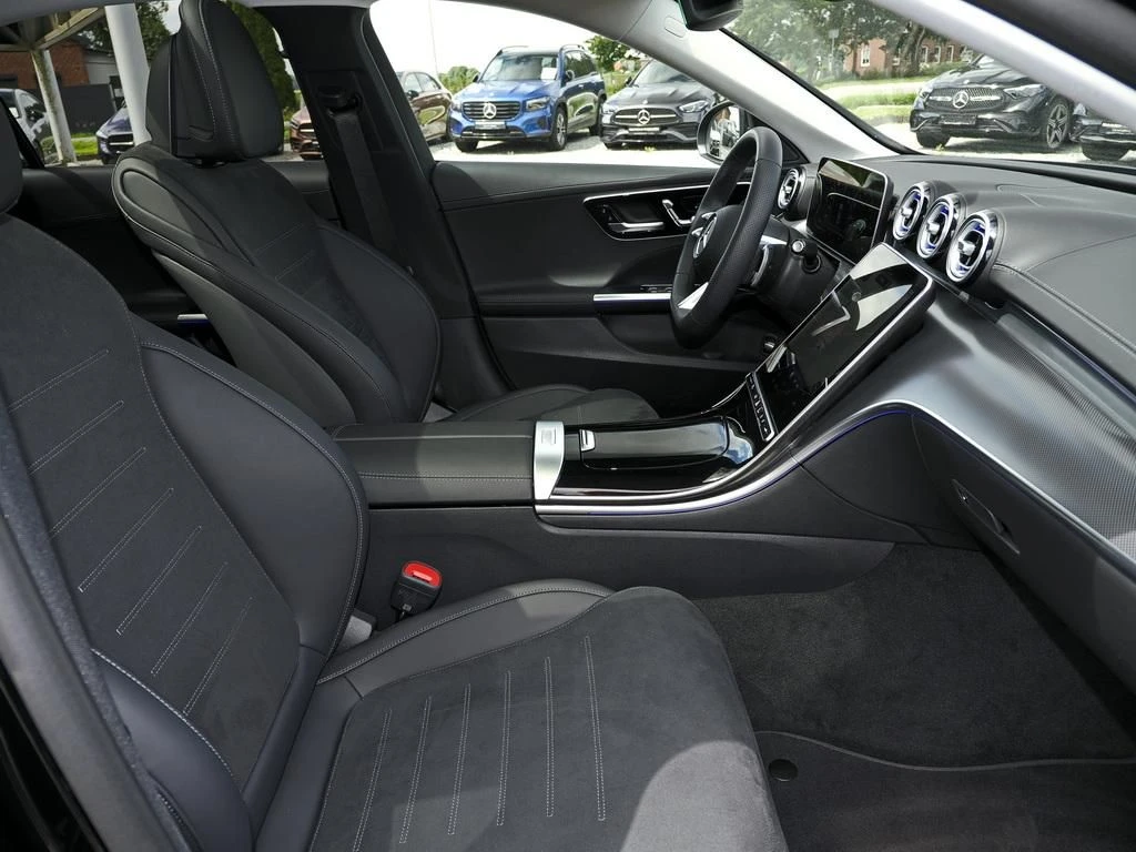 Mercedes-Benz-C-Klasse 180-image-11