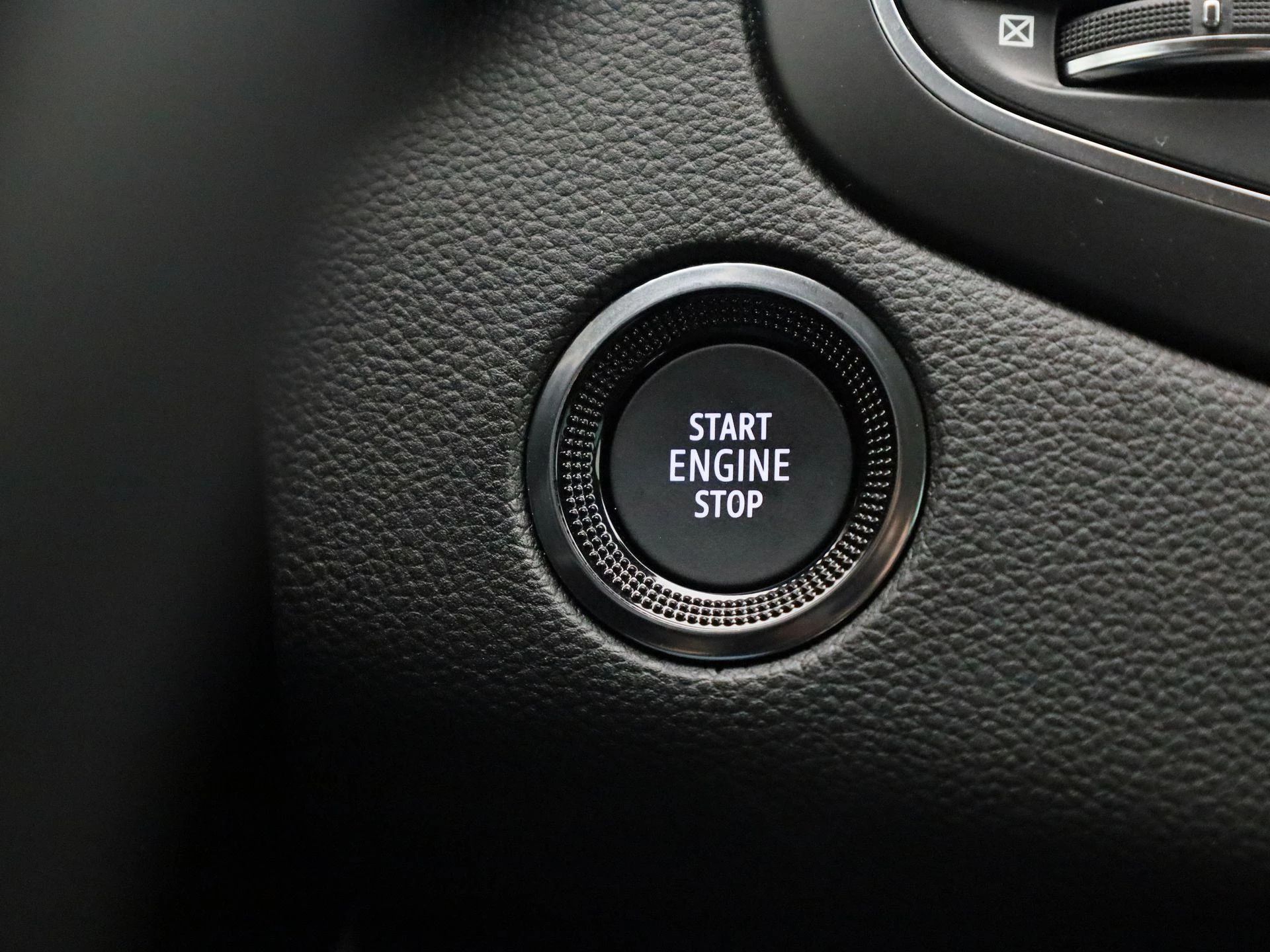 Renault-Mégane Estate-image-21