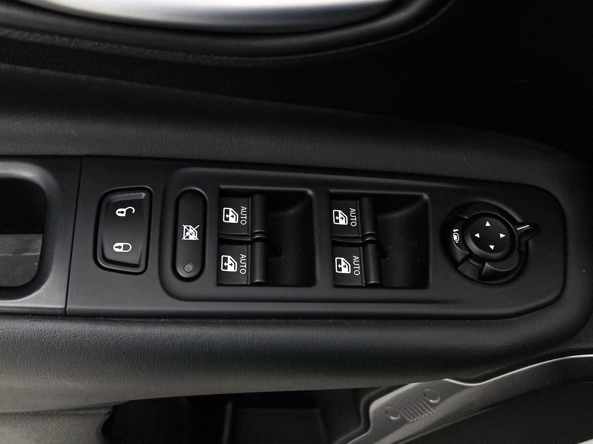 Jeep-Renegade-image-31