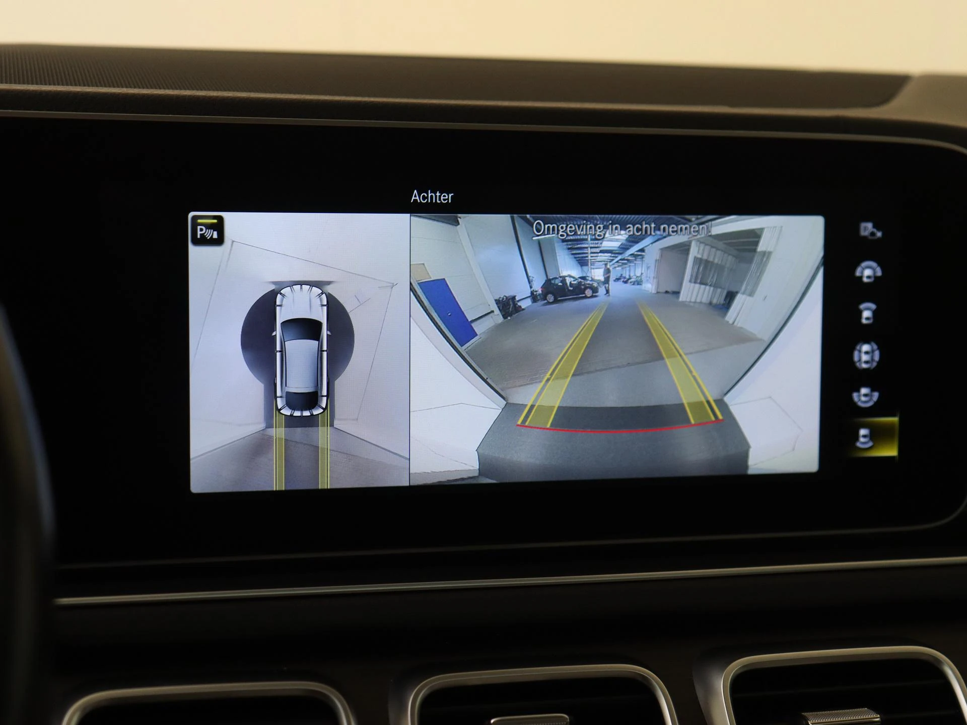 Mercedes-Benz-GLE-image-19